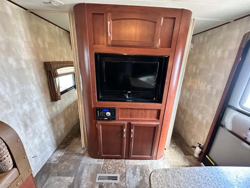 2014 Winnebago Minnie 2451BHS in suamico WI