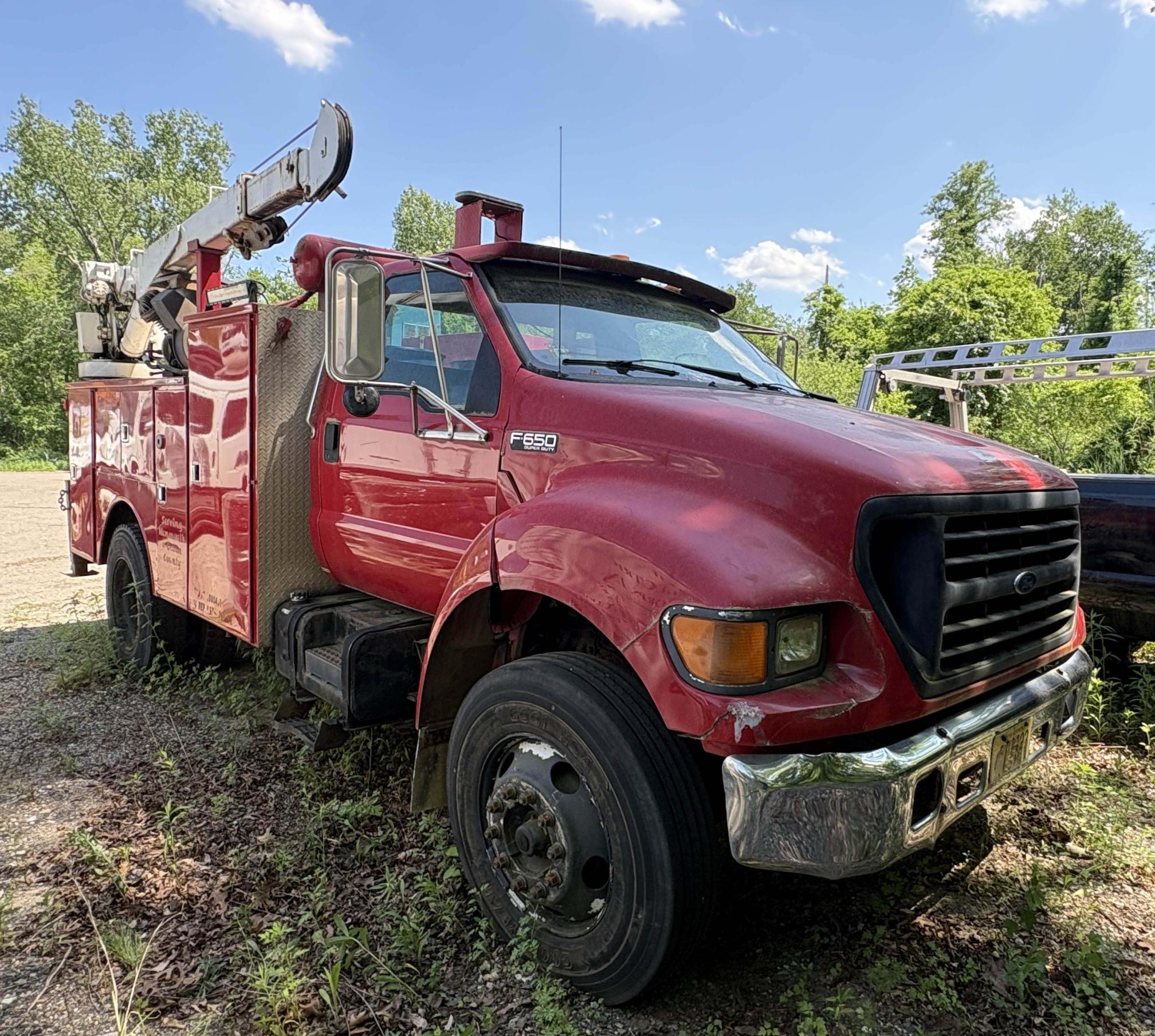 2000 FORD F-650 in Prairieville, LA