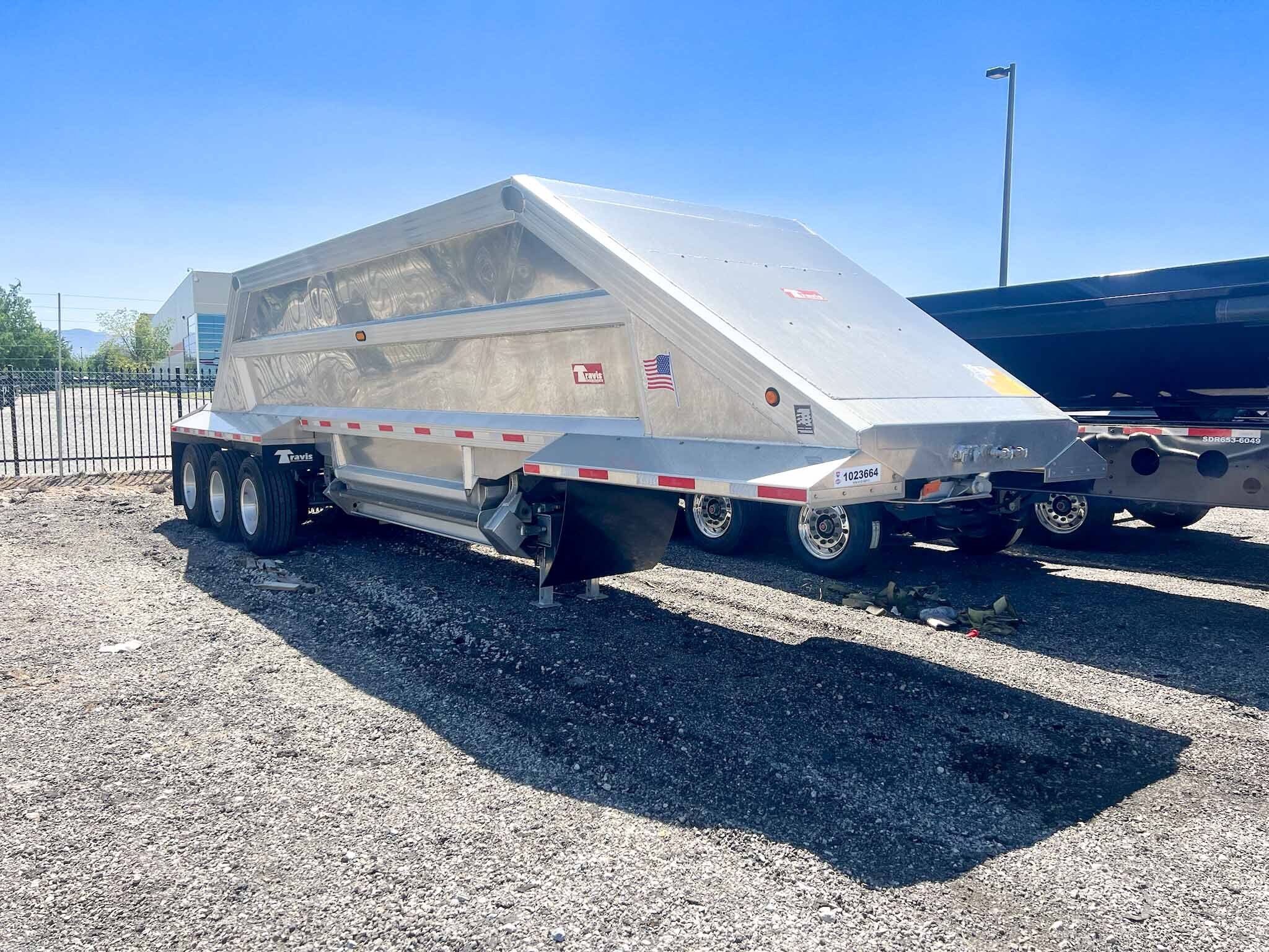 2027 TRAVIS BOTTOM DUMP in Salt Lake City, UT