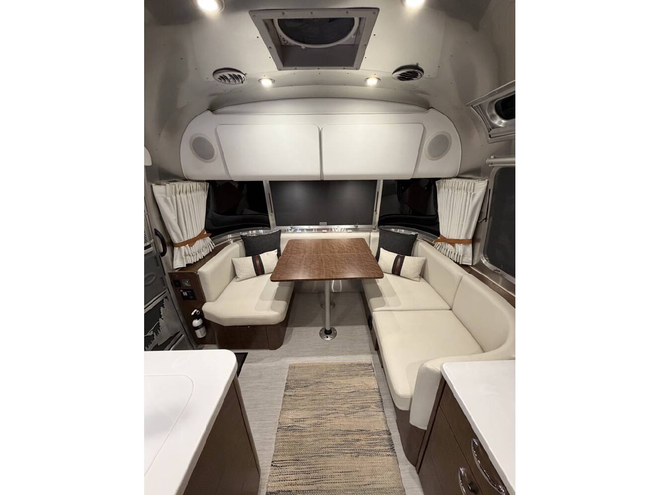 A photo of this 2021 Airstream GLOBETROTTER 25FBQ