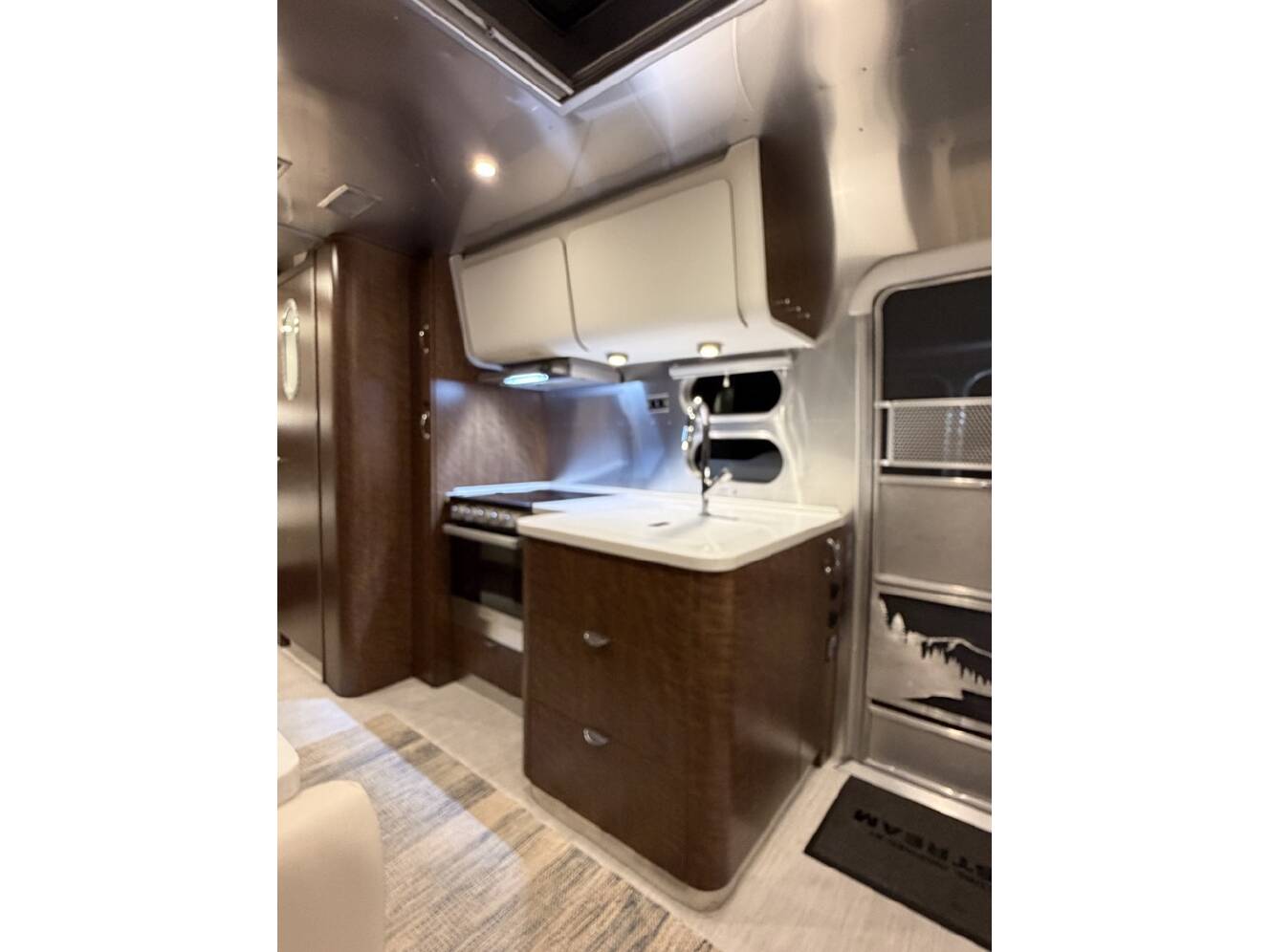 A photo of this 2021 Airstream GLOBETROTTER 25FBQ
