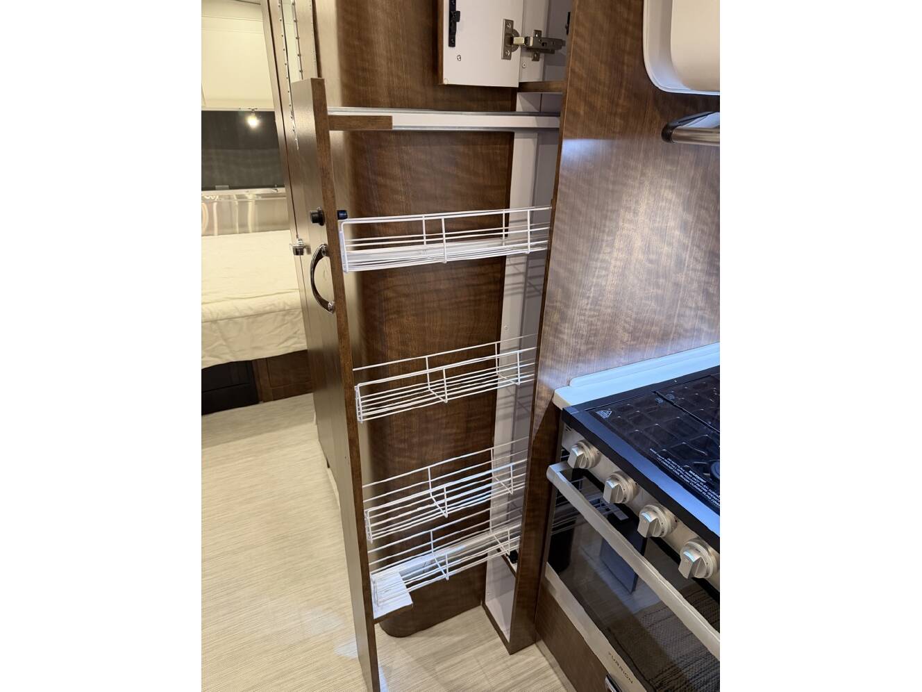 A photo of this 2021 Airstream GLOBETROTTER 25FBQ