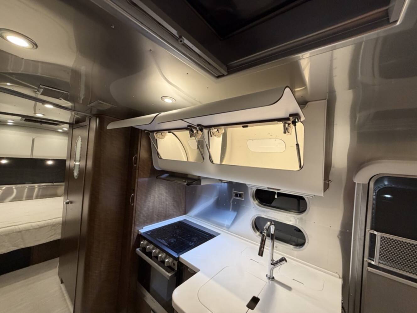 A photo of this 2021 Airstream GLOBETROTTER 25FBQ