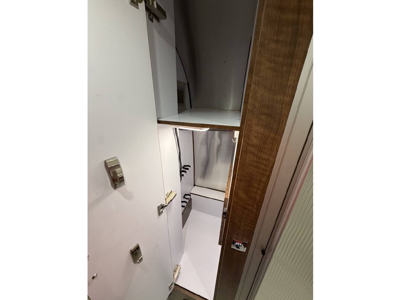 A photo of this 2021 Airstream GLOBETROTTER 25FBQ