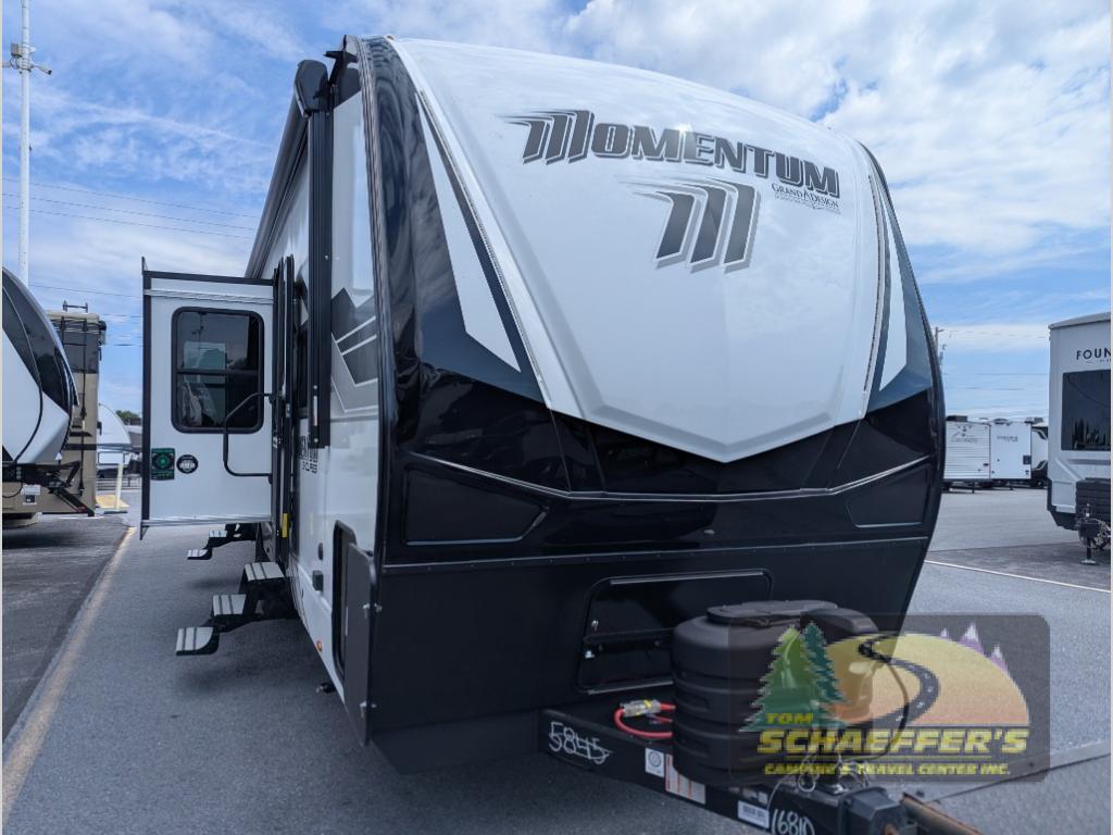2027 Grand Design Momentum G-Class 29GS in shoemakersville PA