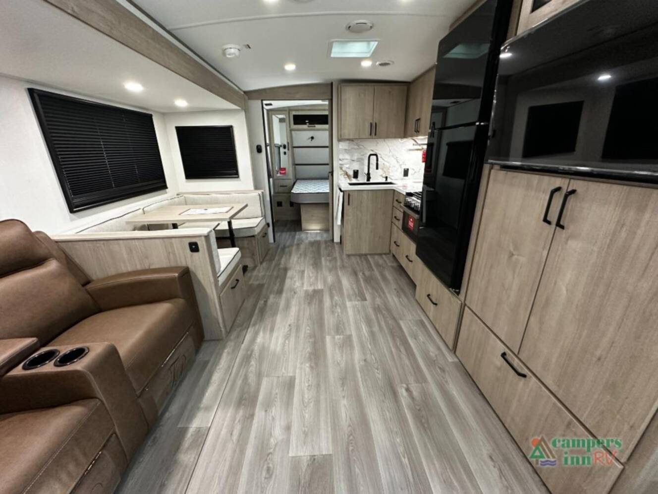 A photo of this 2027 Grand Design Imagine 2800BH