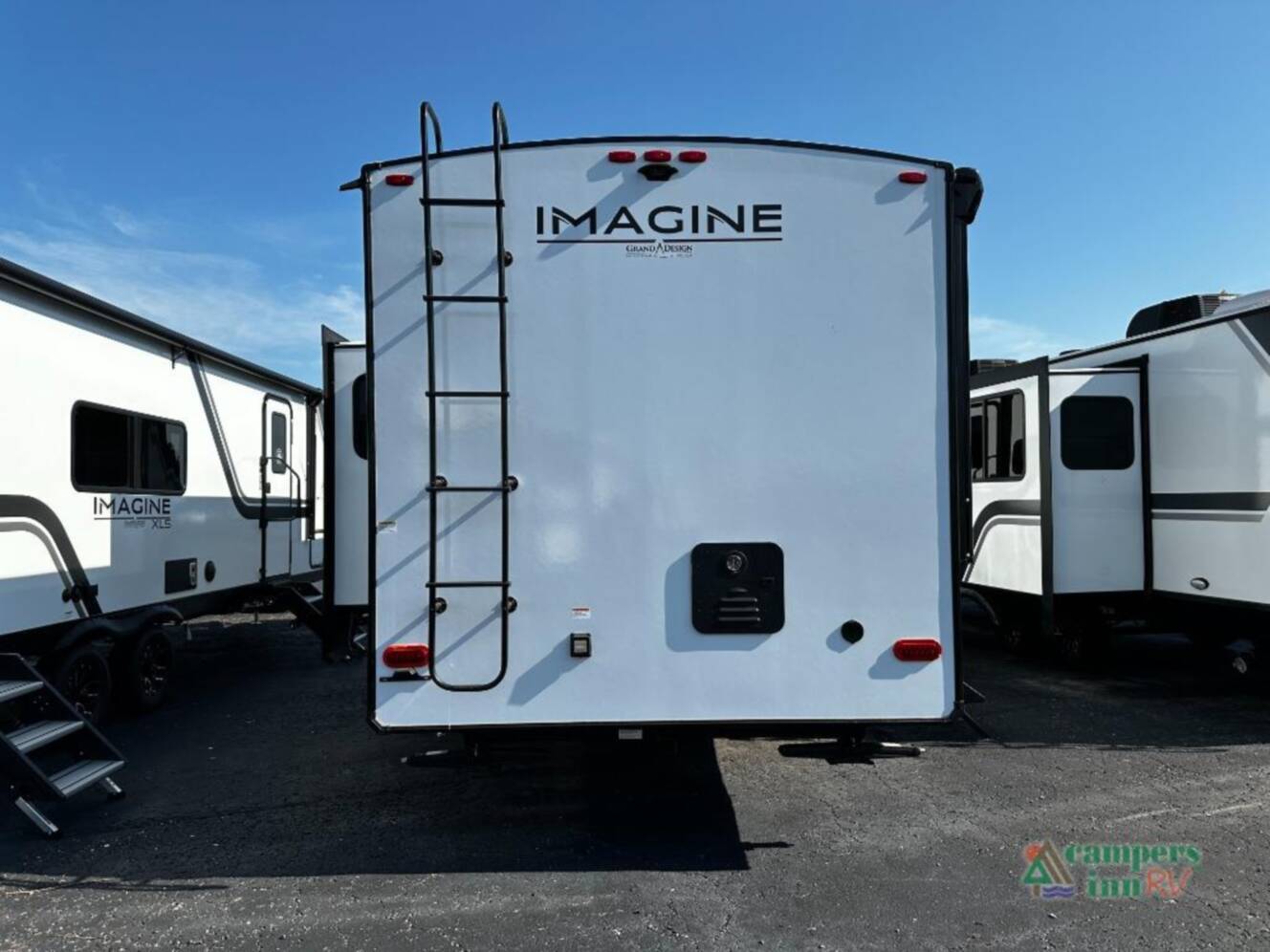 A photo of this 2027 Grand Design Imagine 2800BH