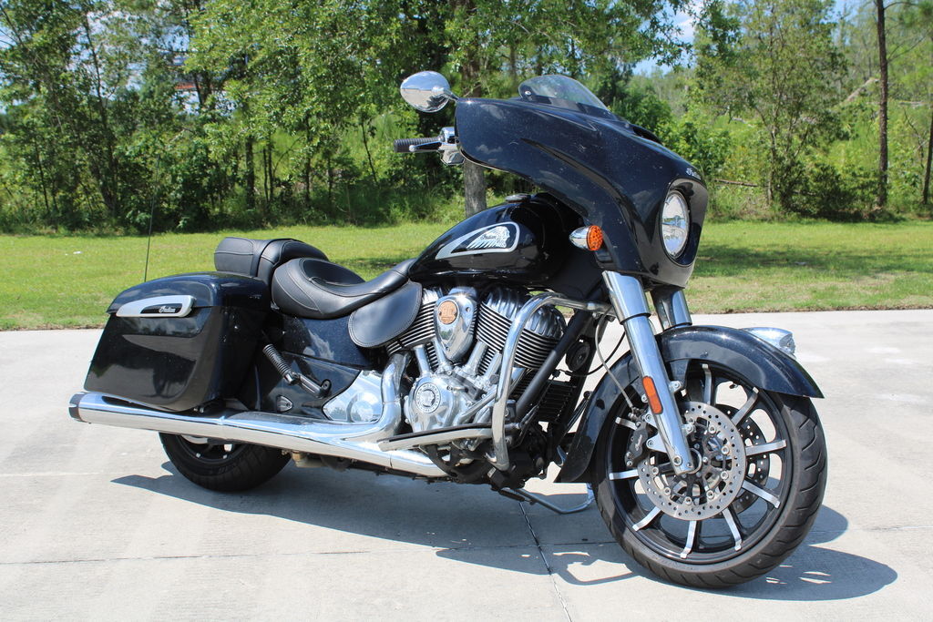 2019 Indian Motorcycle® Chief Dark Horse® Thunder Black Smoke DARK HORSE in Savannah, GA