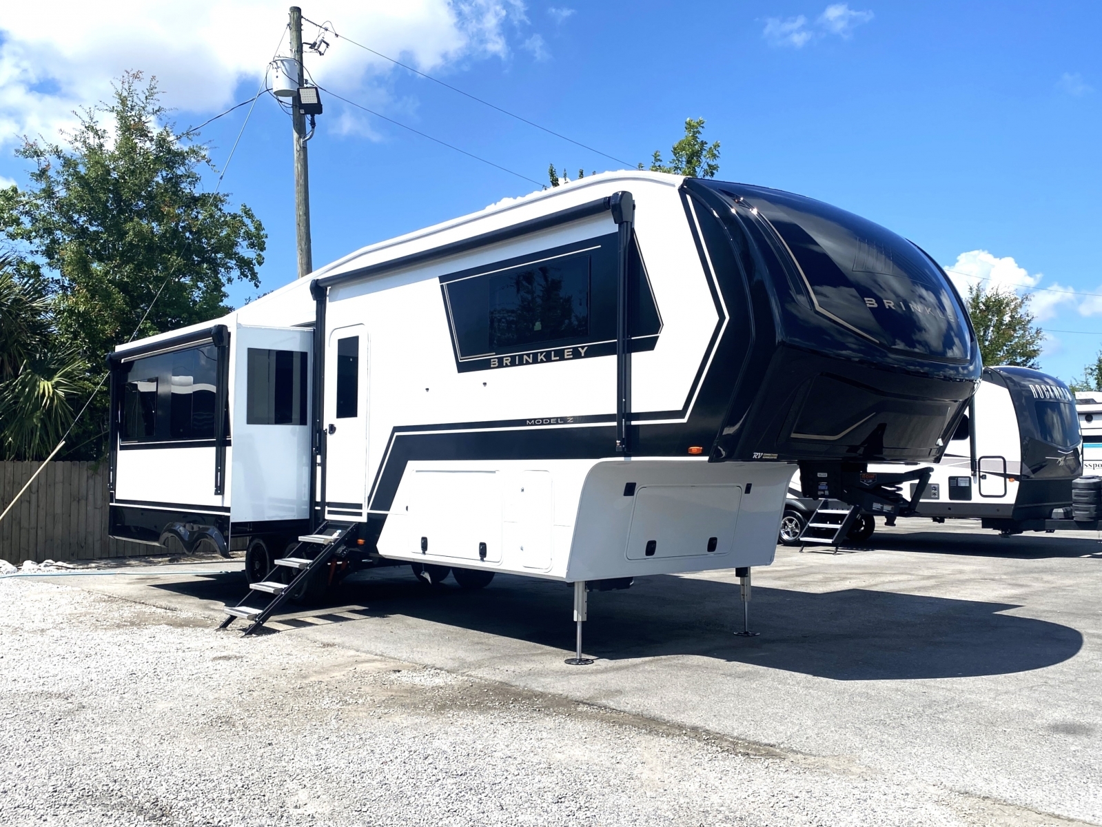 2027 Brinkley Model Z 3100 in panama city FL
