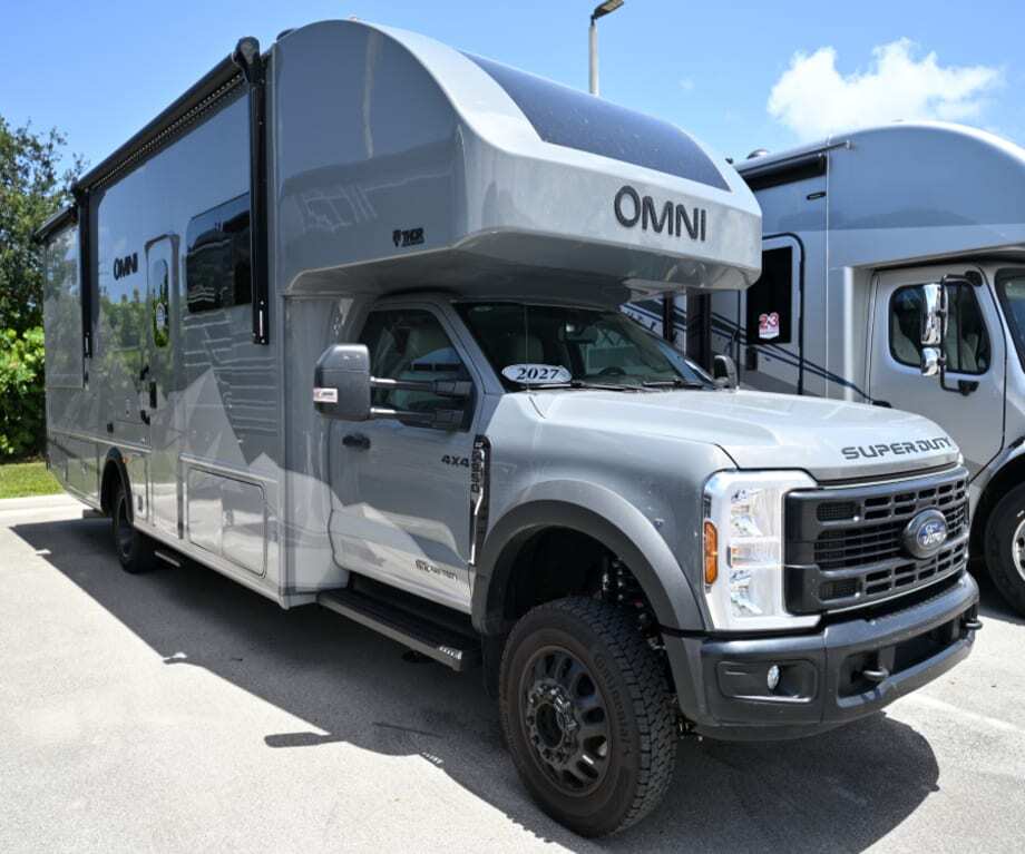 2027 Thor Motor Coach OMNI TRAIL X32 XG32 in fort lauderdale FL
