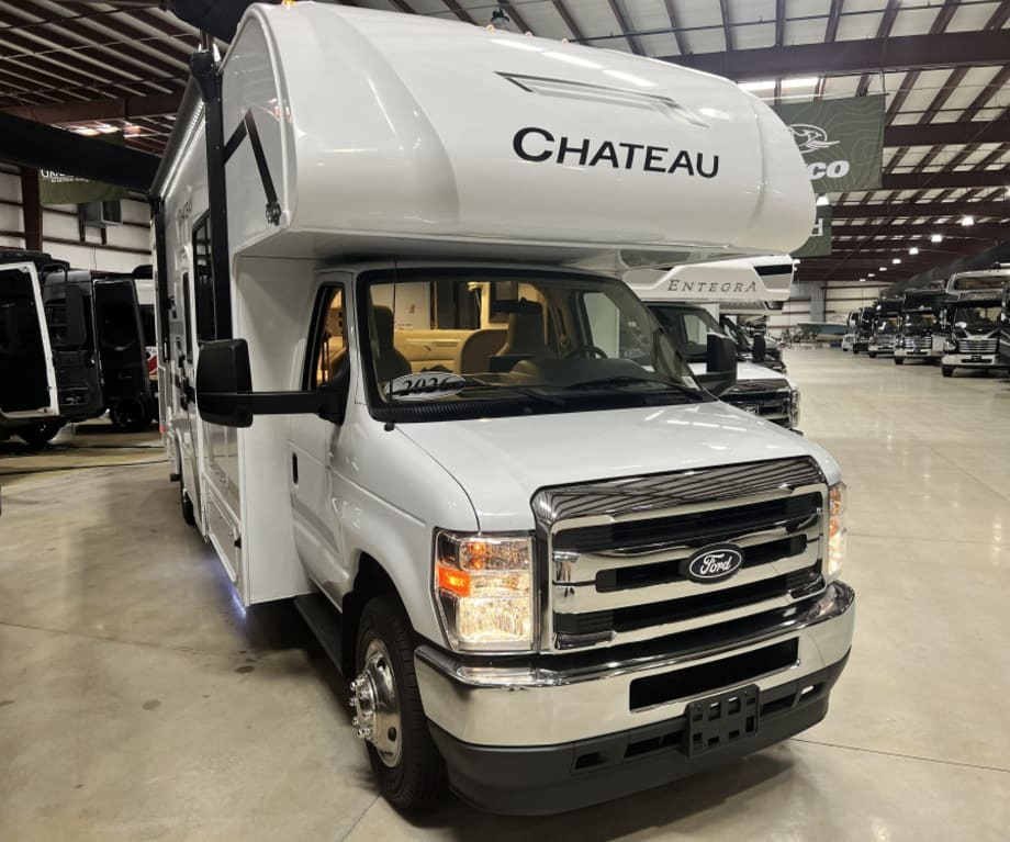 2026 Thor Motor Coach CHATEAU 28Z RV