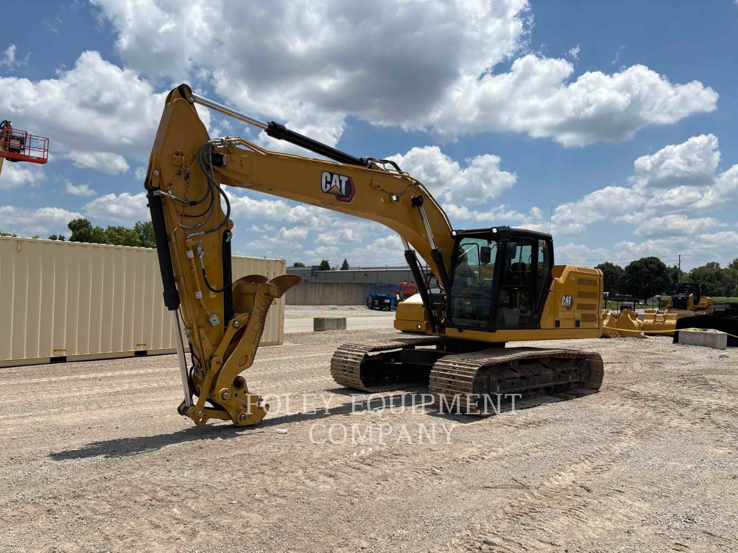 2023 CAT 323-079X in Olathe, KS