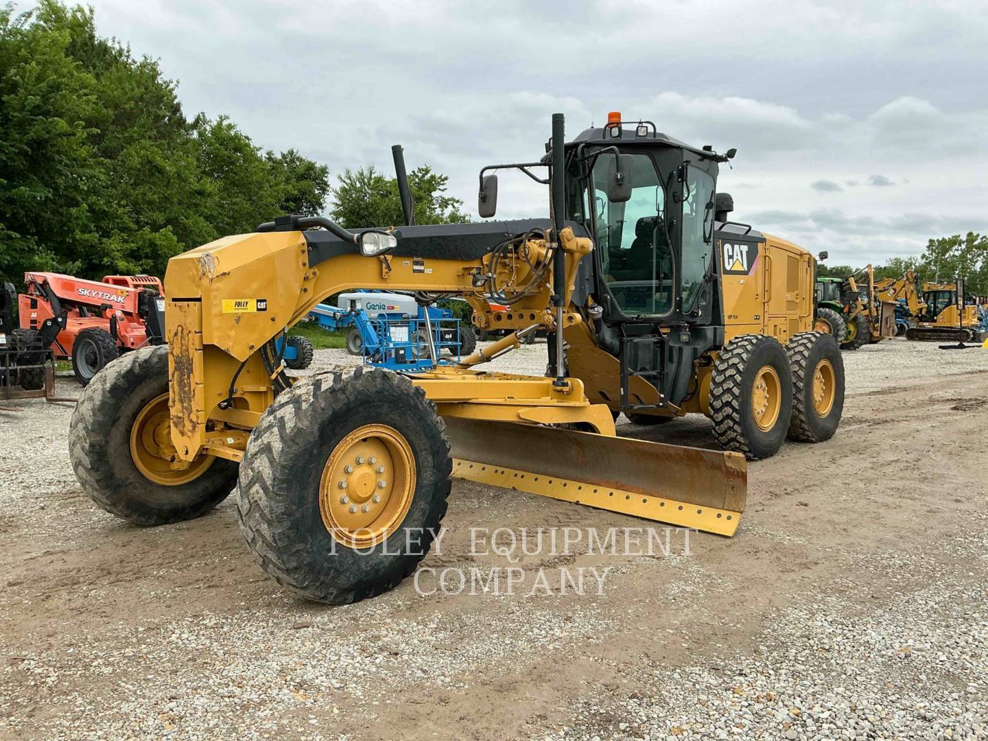 2013 CAT 12M2 in Wichita, KS