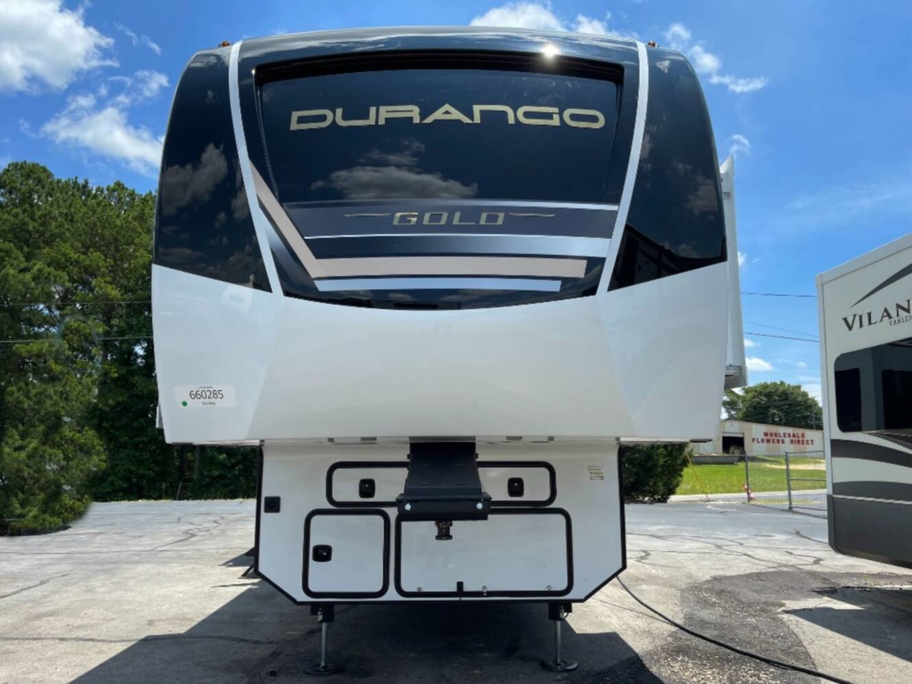 A photo of this 2026 Kz Durango Gold G390MLQ
