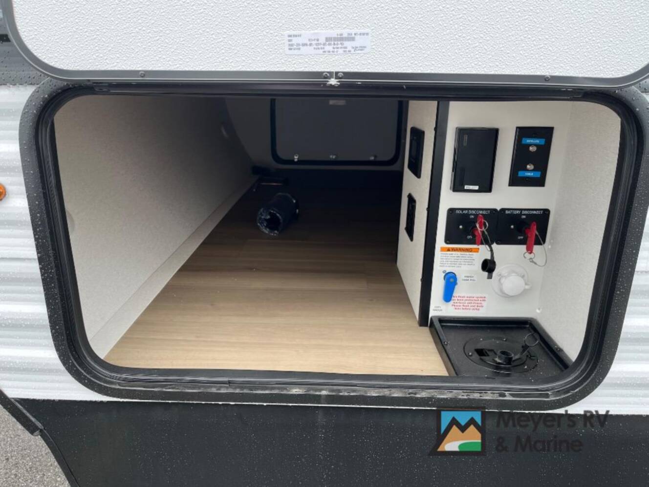 A photo of this 2026 Grand Design Momentum MAV 27MAV