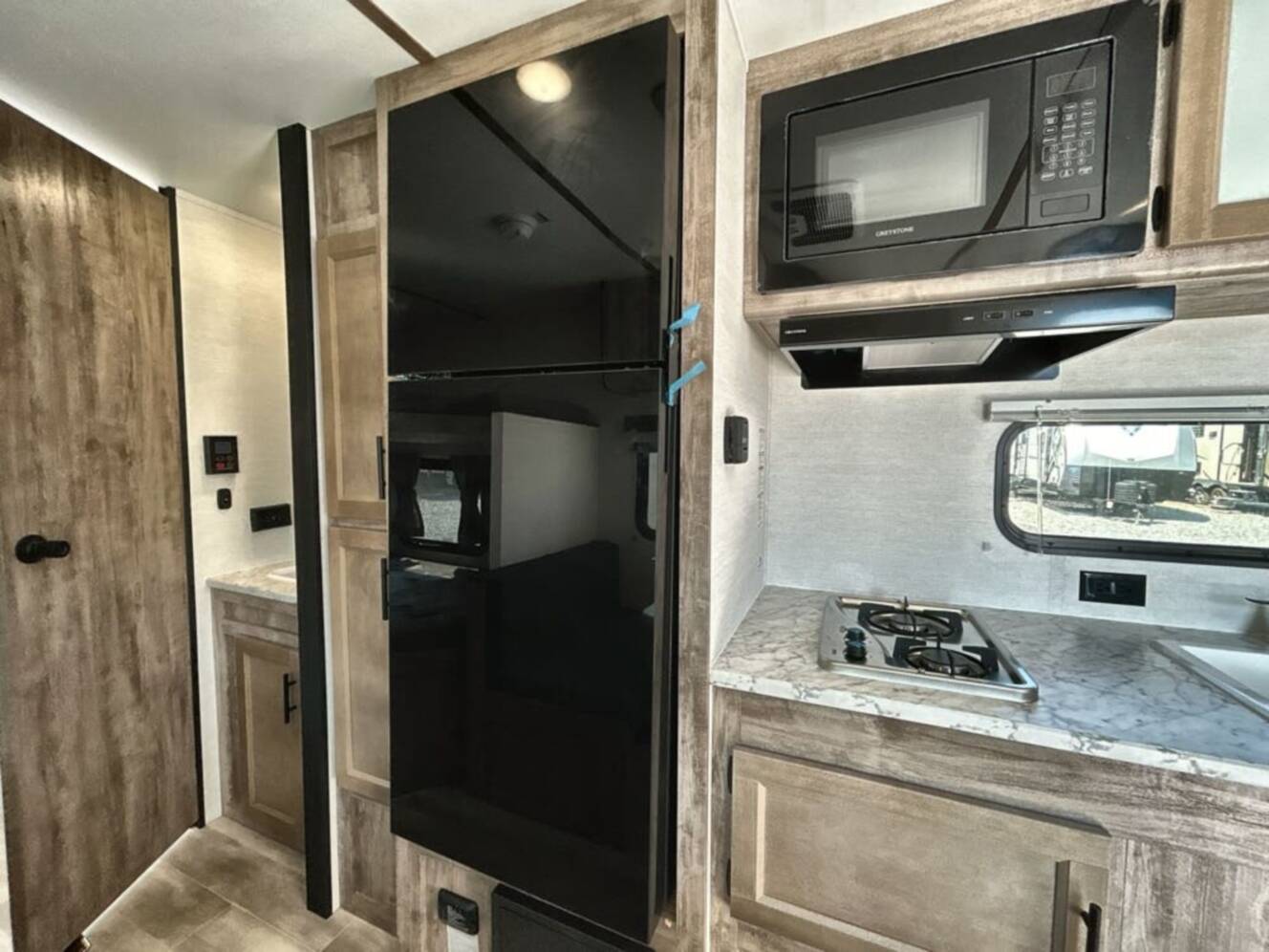 A photo of this 2025 Gulf Stream Ameri-Lite Ultra-Lite 248BH