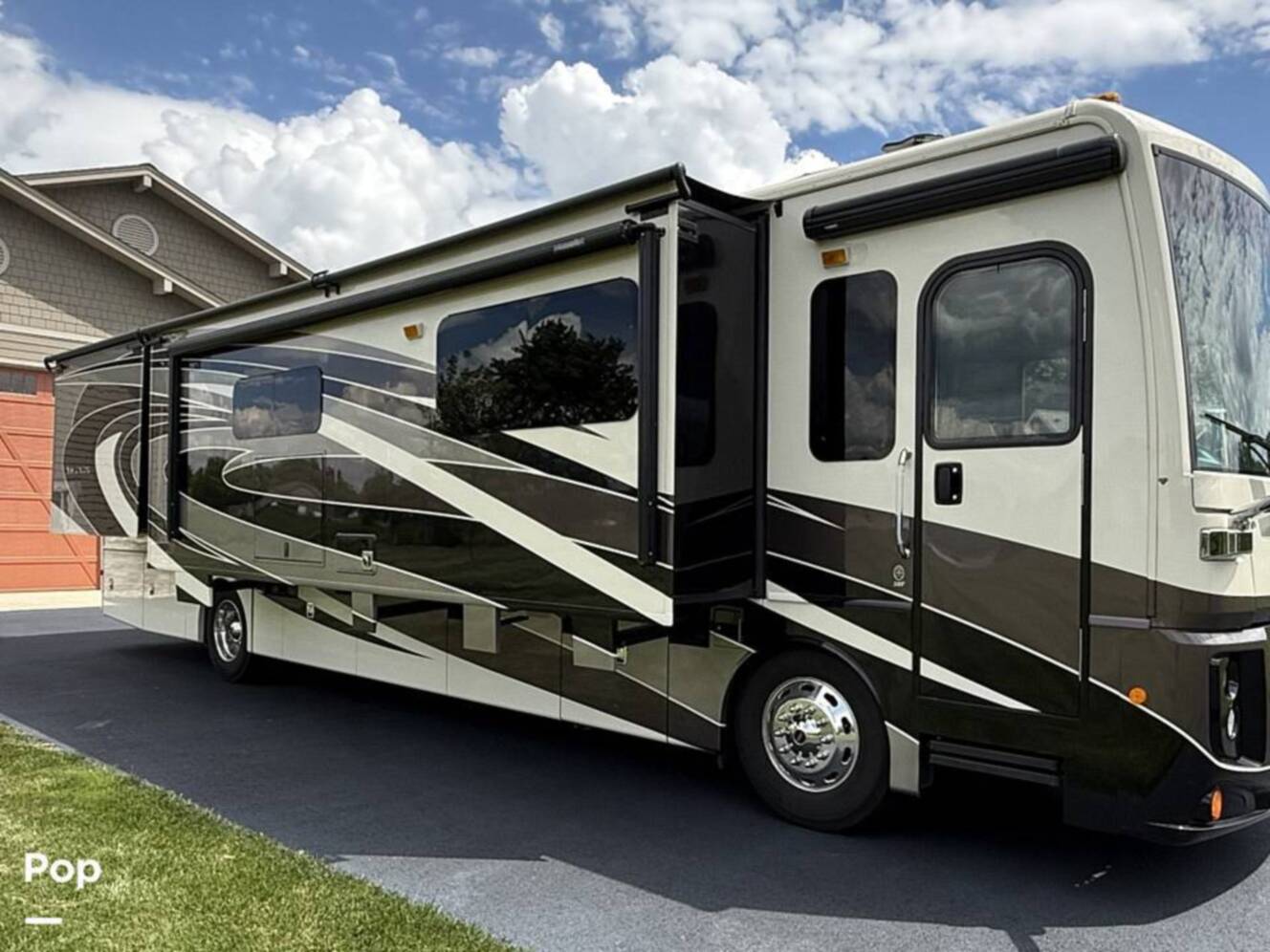 A photo of this 2018 Holiday Rambler Navigator 38F