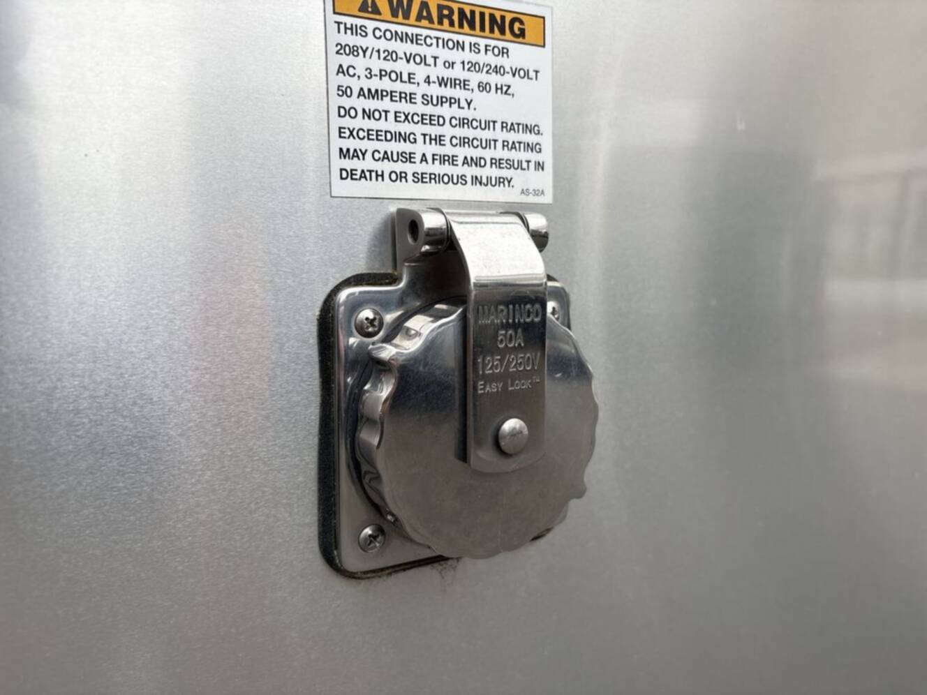 A photo of this 2016 Airstream International 30RBQ