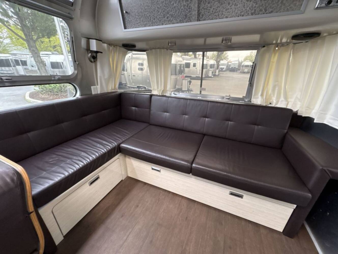A photo of this 2016 Airstream International 30RBQ
