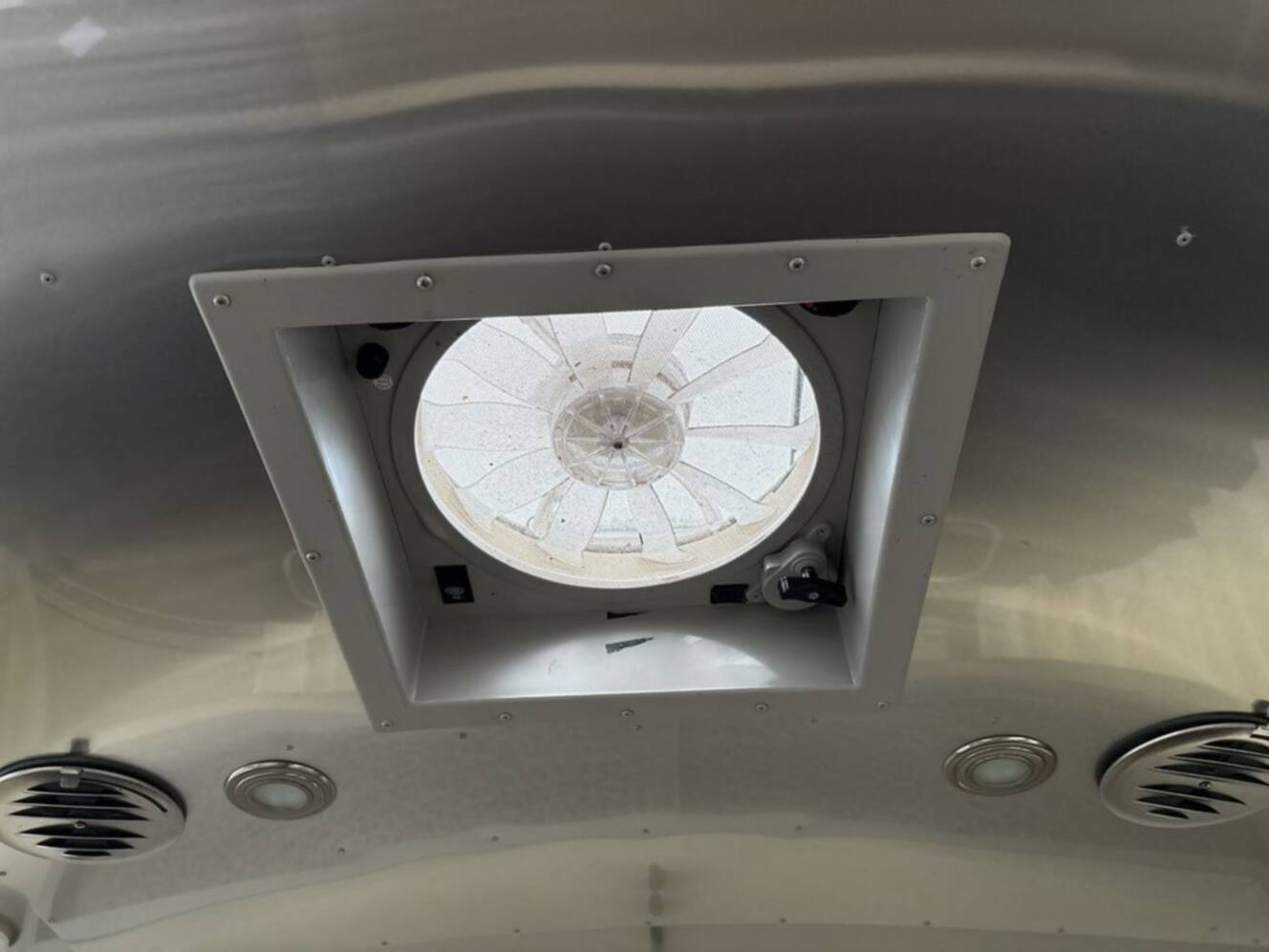 A photo of this 2016 Airstream International 30RBQ