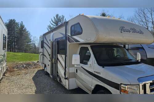 2017 Thor Motor Coach FOUR WINDS 28Z in mitchell IN