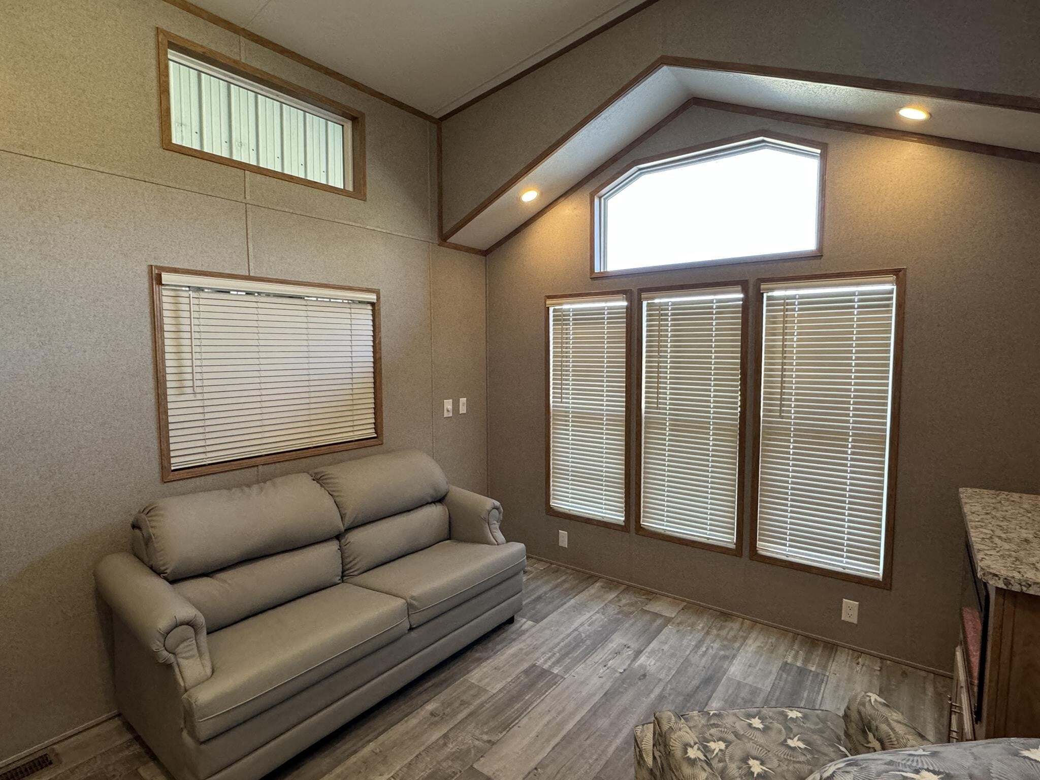 2025 Forest River SUMMIT 355FL-L in pierceton IN