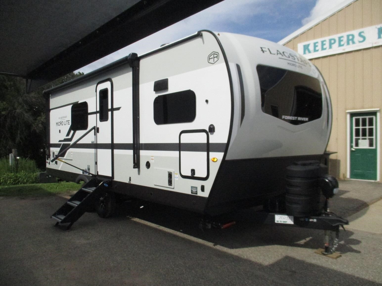 2026 Forest River FLAGSTAFF MICRO LITE 25MBR in mankato MN