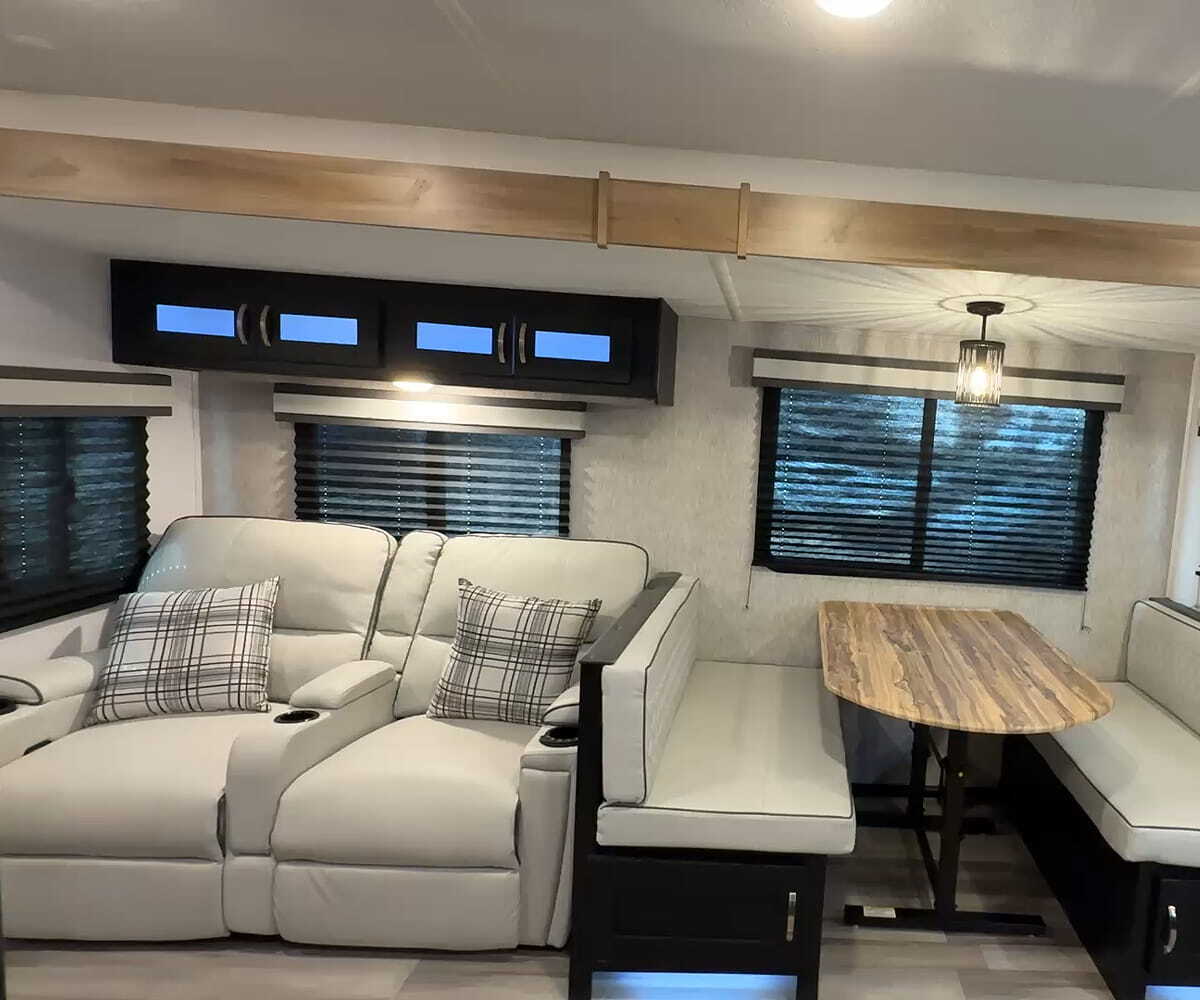 2022 Coachmen Freedom Express 259FKDS in columbus OH