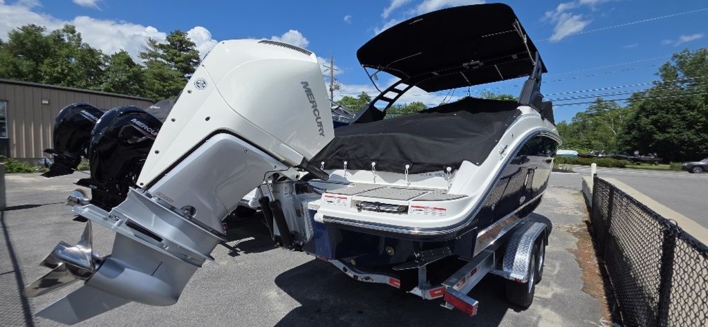 2026 Sea Ray SDX 250 Outboard 290 OUTBOARD in raymond ME