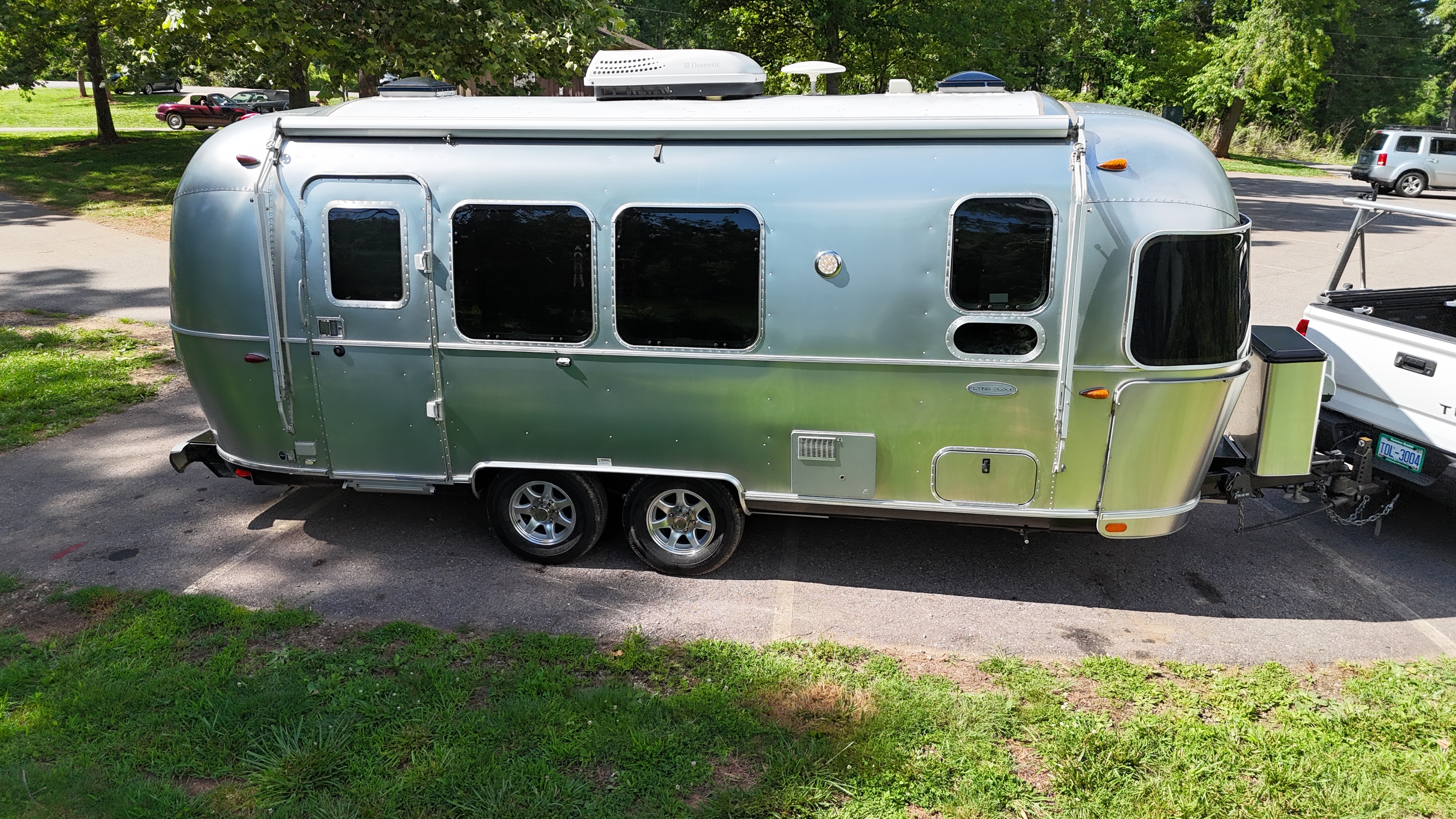 2017 Airstream FLYING CLOUD 23FB QUEEN RV