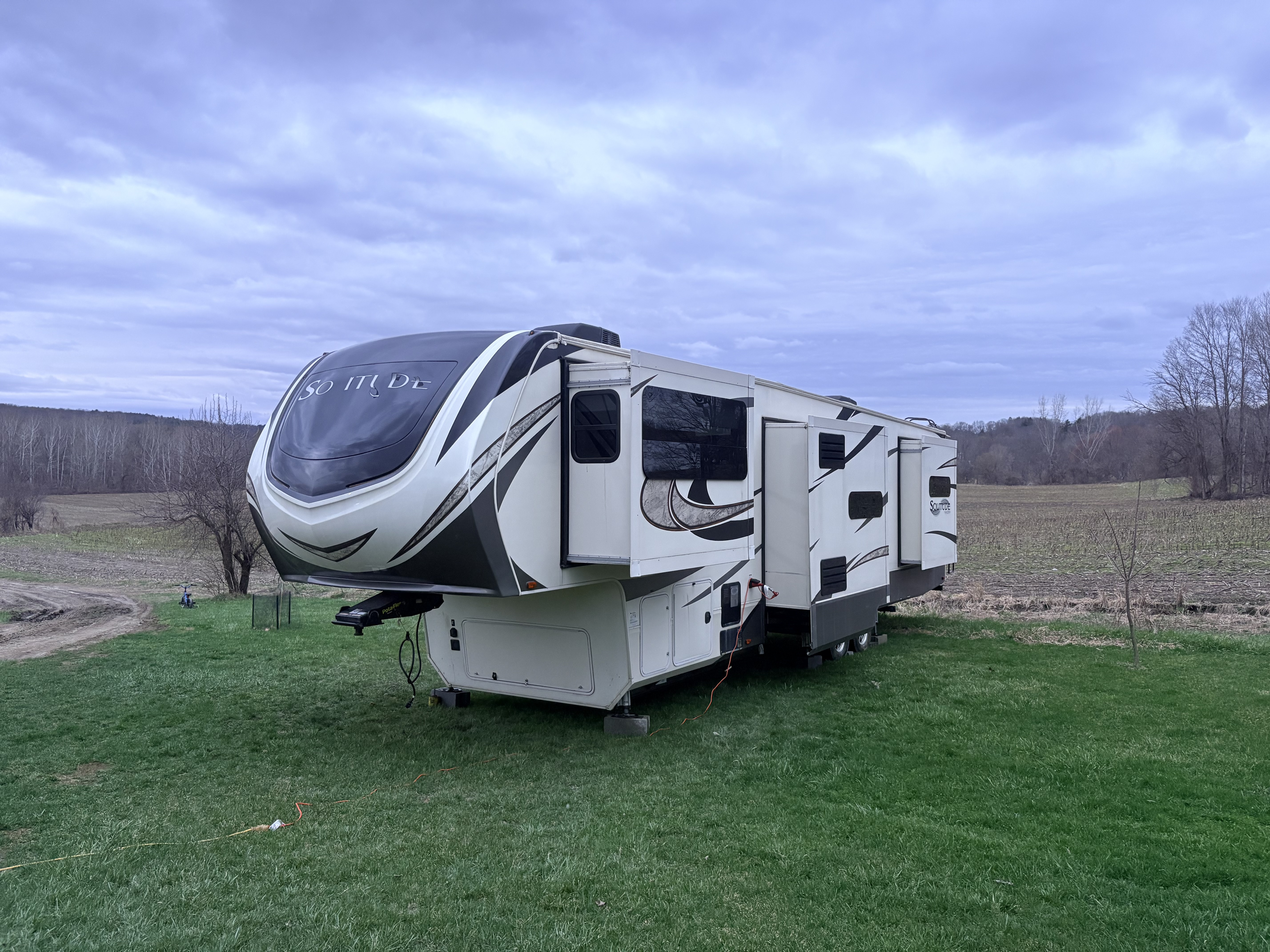 2018 Grand Design SOLITUDE 379FLS in valatie NY
