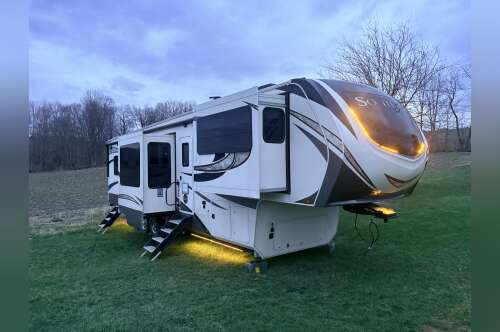 2018 Grand Design SOLITUDE 379FLS in valatie NY