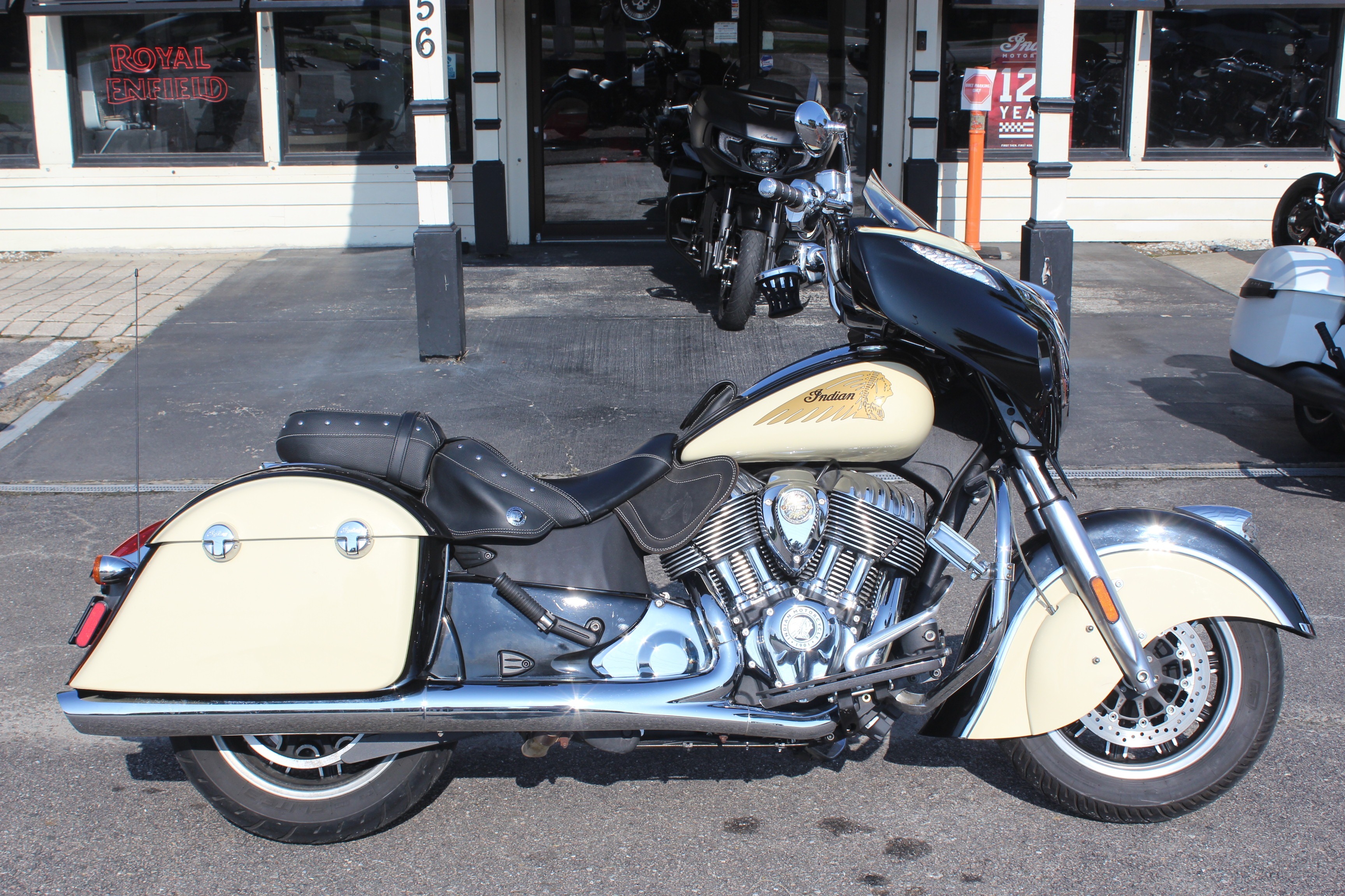 2019 Indian Motorcycle Chieftain® Classic ABS CLASSIC in Murrells Inlet, SC