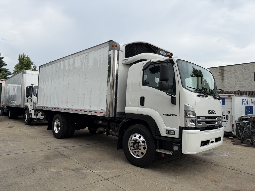 2025 ISUZU FTR in Bensenville, IL