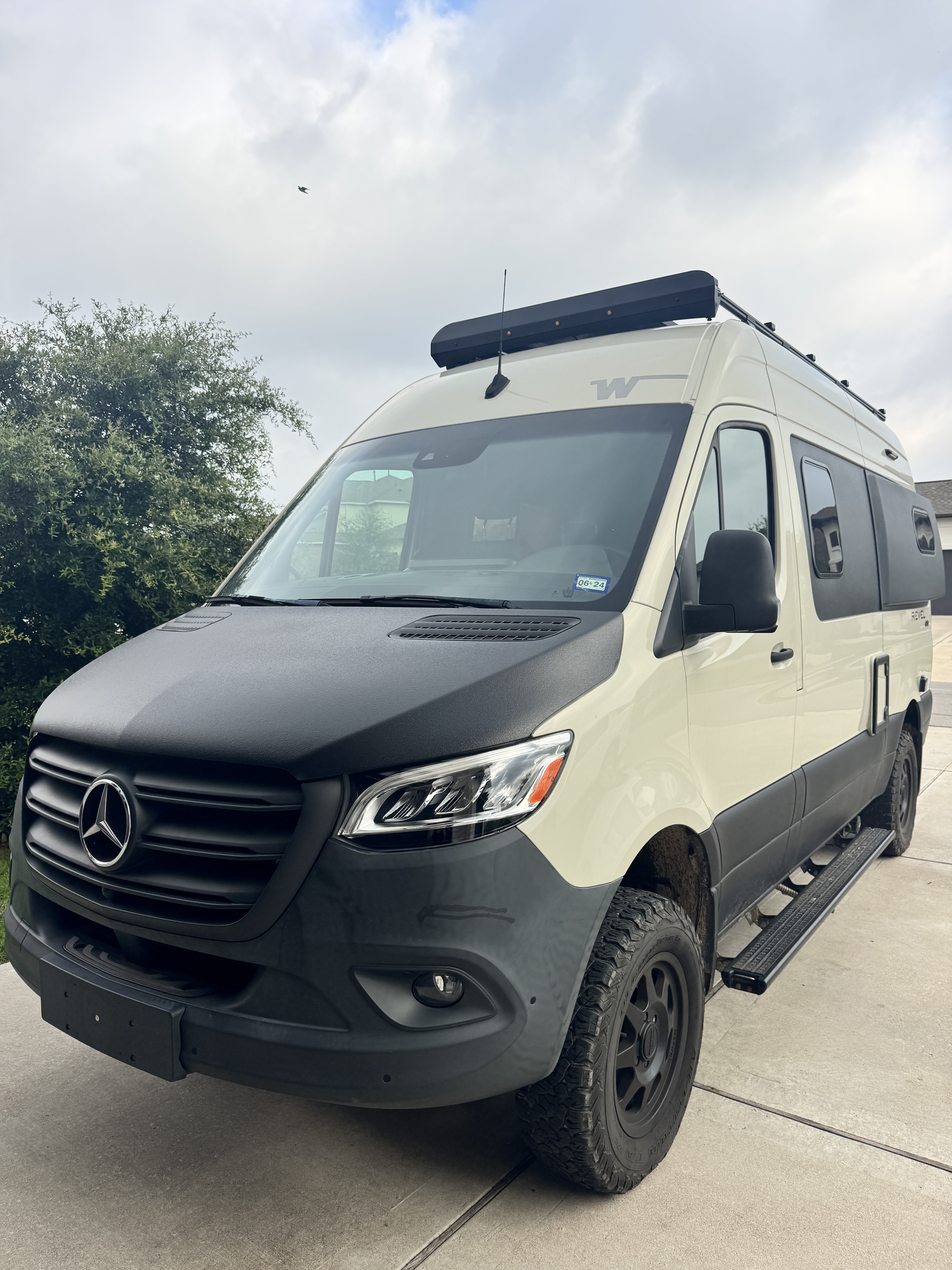 2023 Winnebago REVEL 44E RV