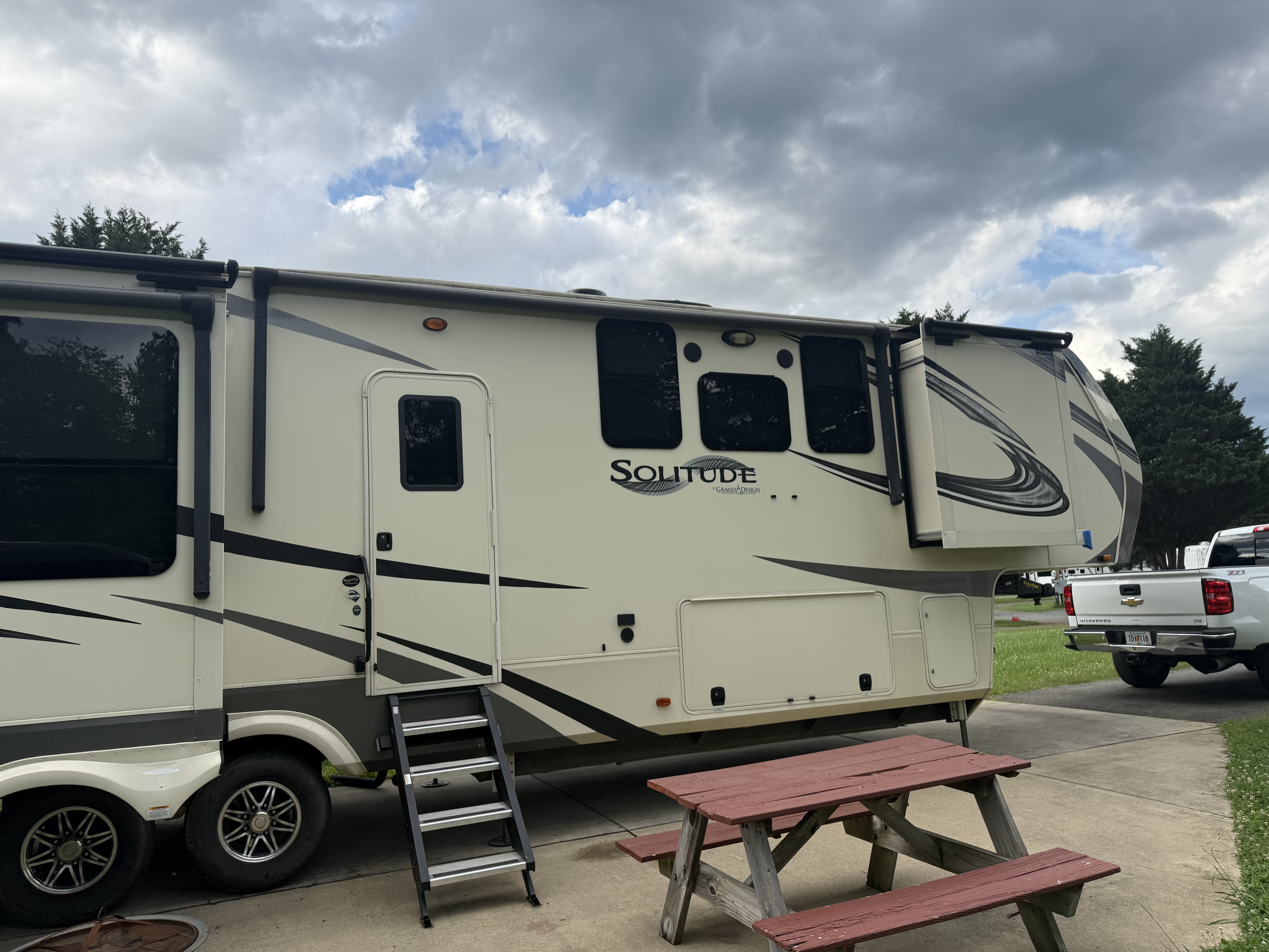 2020 Grand Design SOLITUDE 373FB-R in blue ridge GA