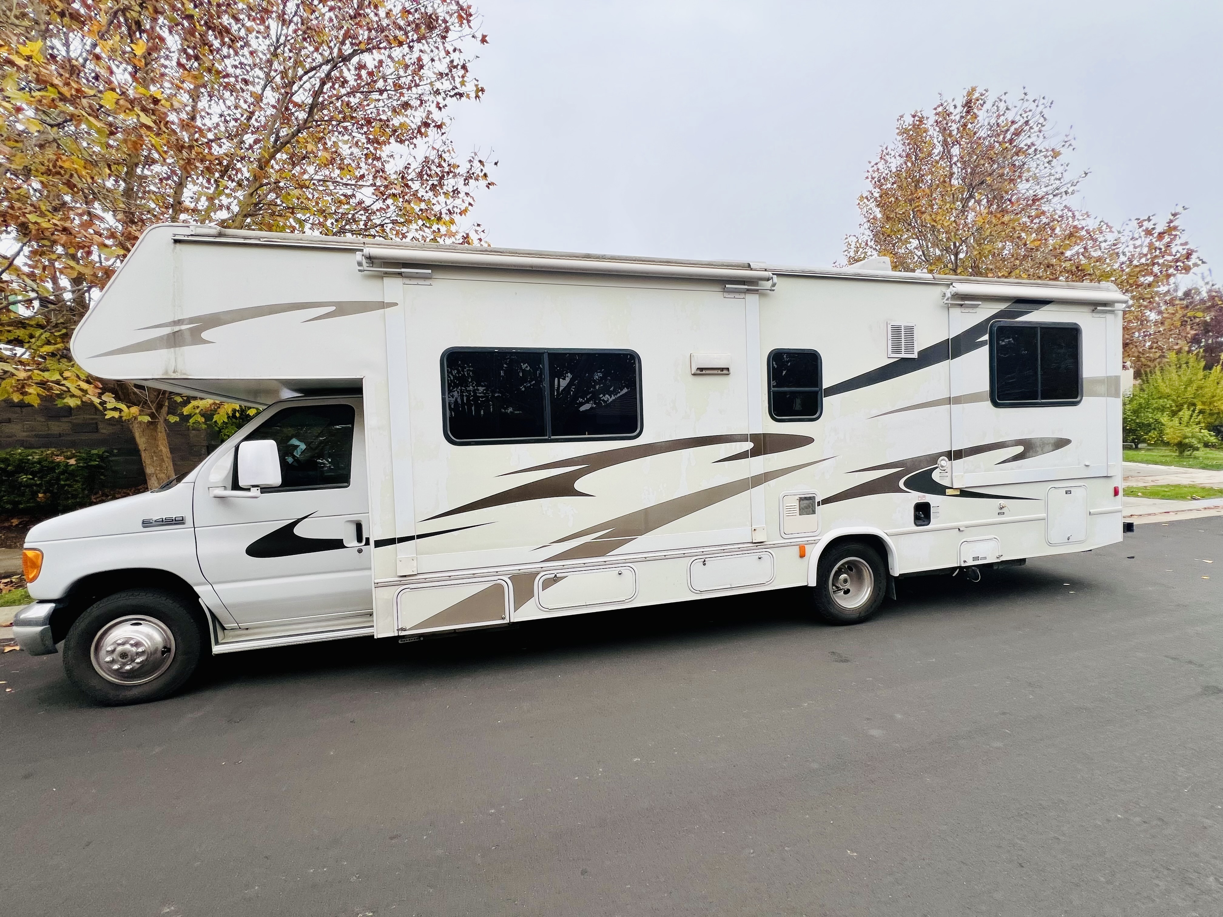 2008 Forest River SUNSEEKER 2860 in mountain house CA