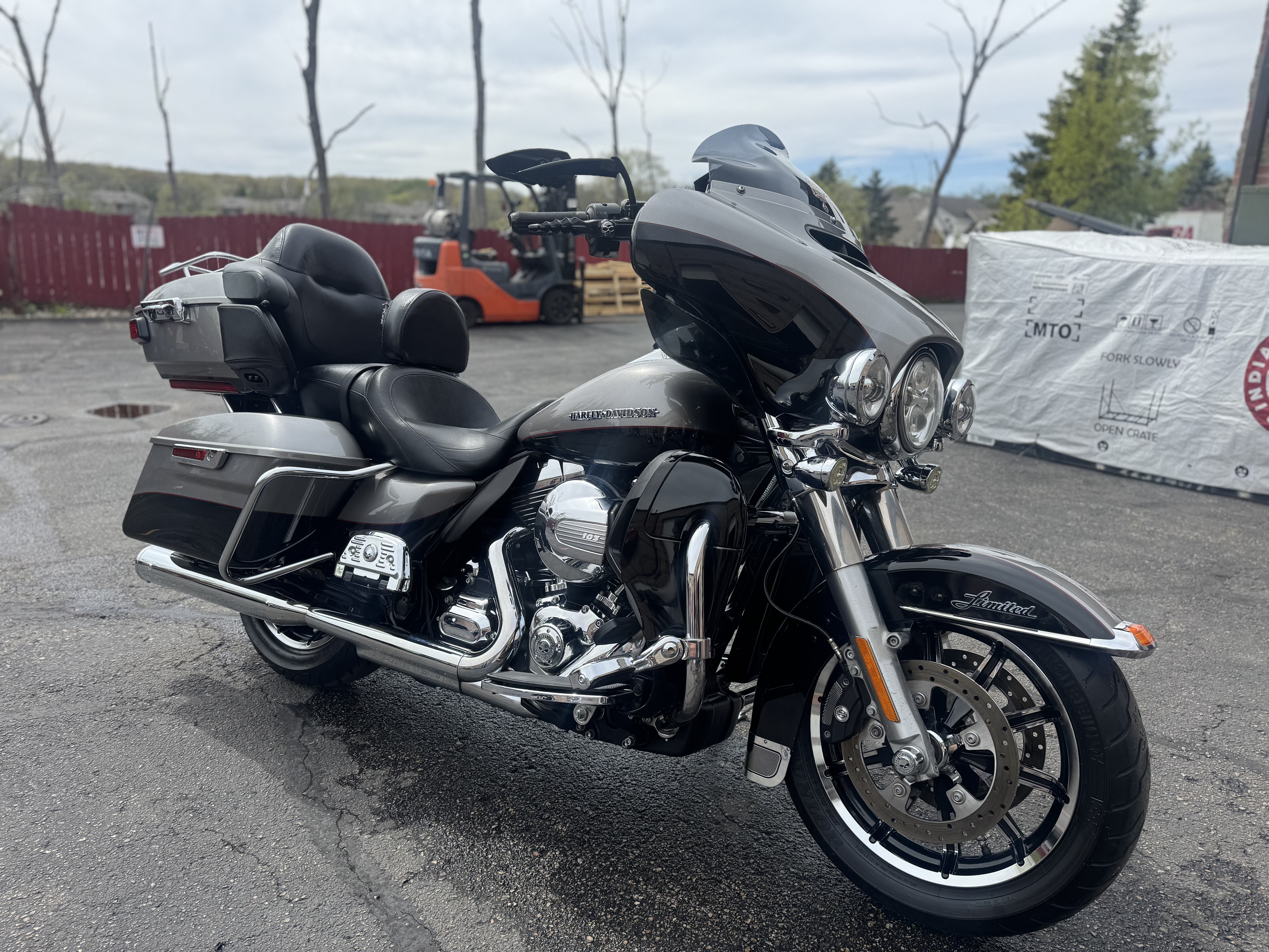 2016 Harley-Davidson Electra Glide® Ultra Classic® ULTRA CLASSIC FLHTCU in Muskego, WI