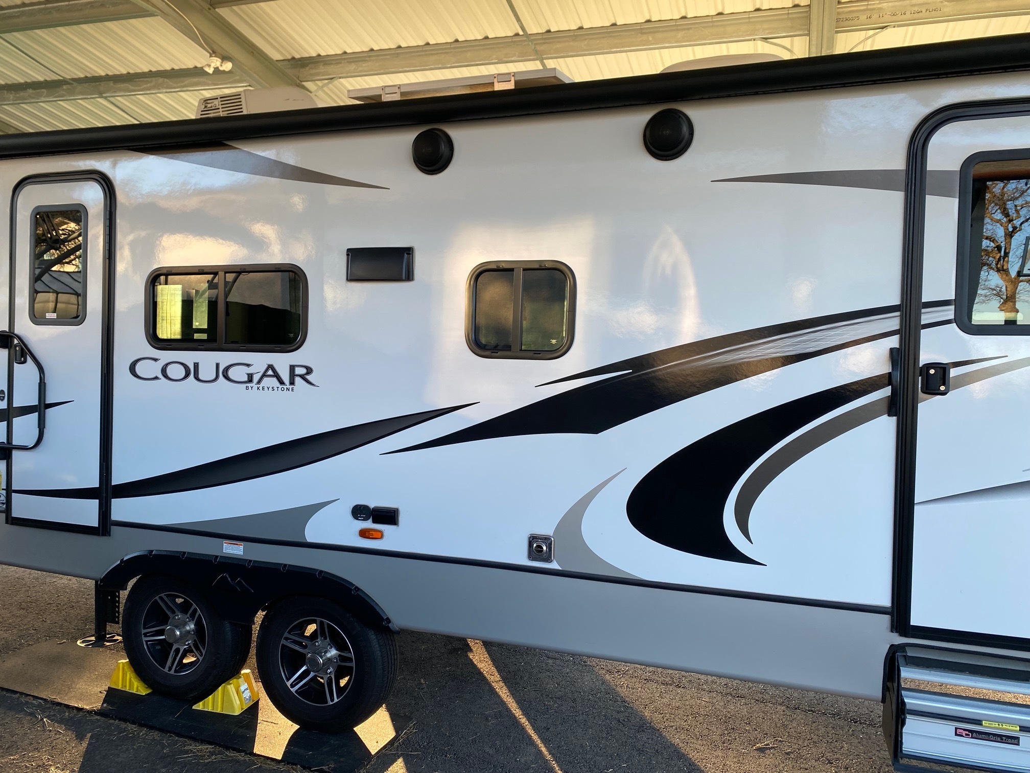 2022 Keystone COUGAR HALF-TON 30BHS RV