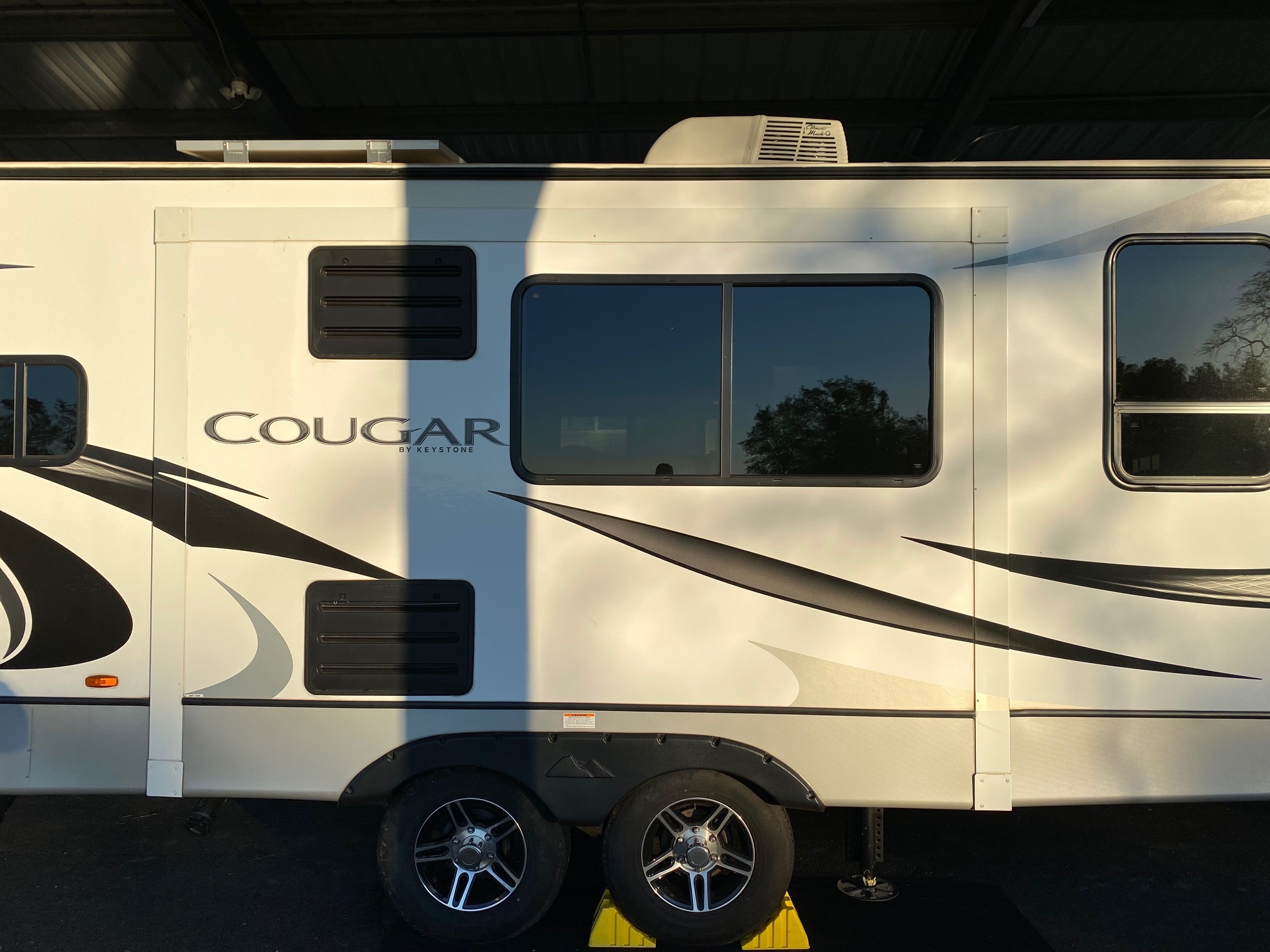 2022 Keystone COUGAR HALF-TON 30BHS in folsom CA