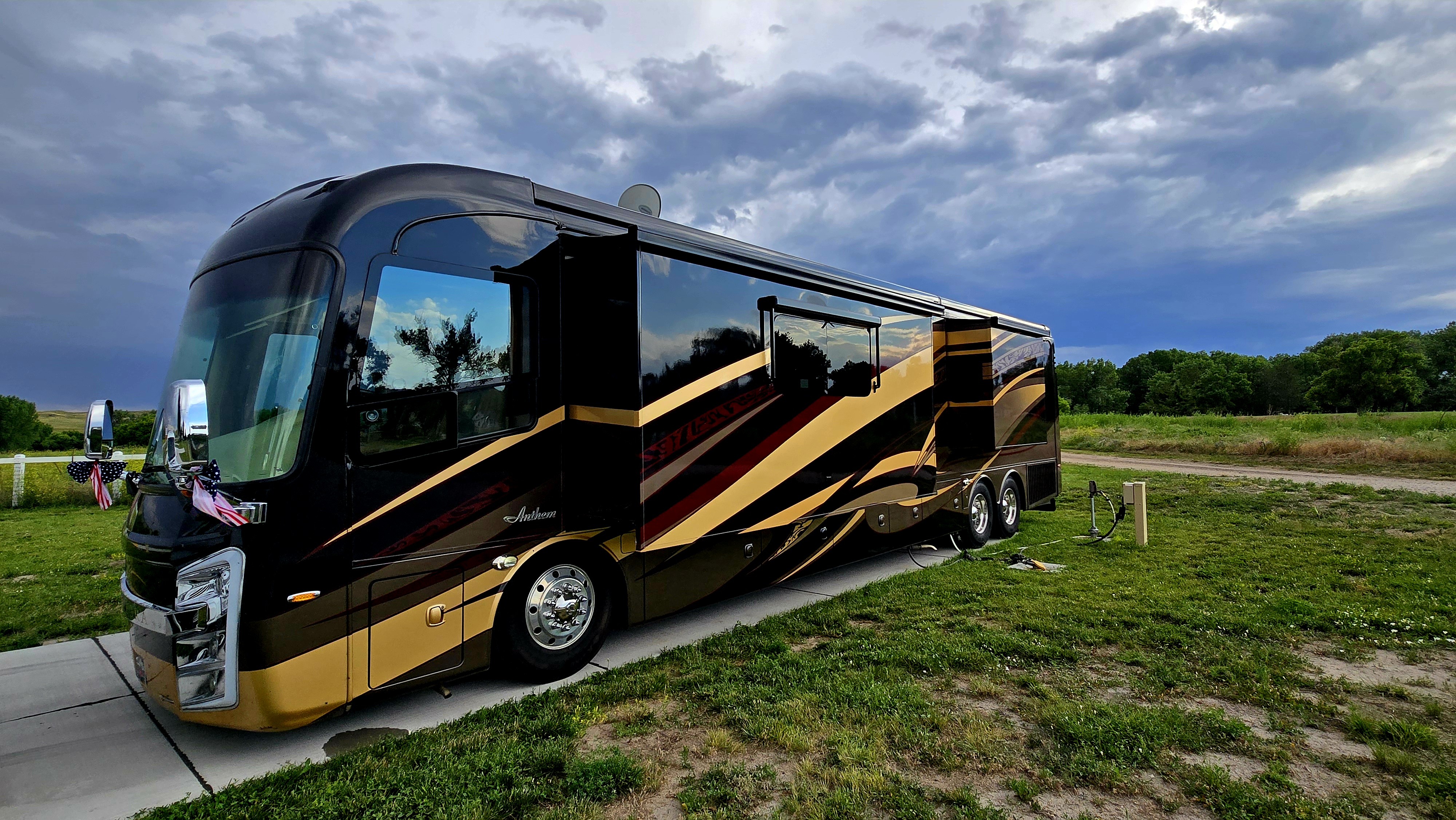 2016 Entegra Coach ANTHEM 44B RV
