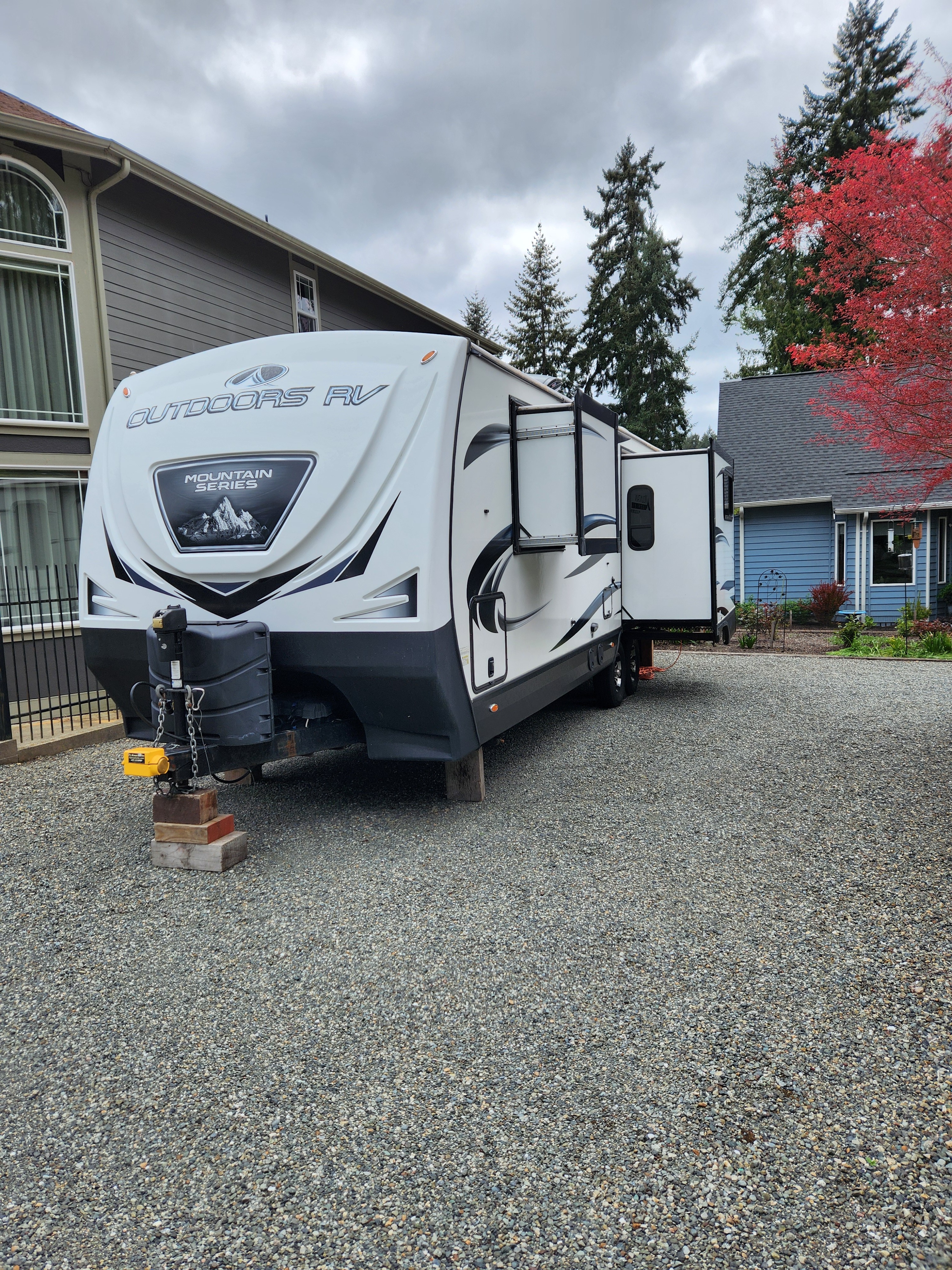 2020 Outdoors Rv Manufacturing BLACK STONE 250RDS RV