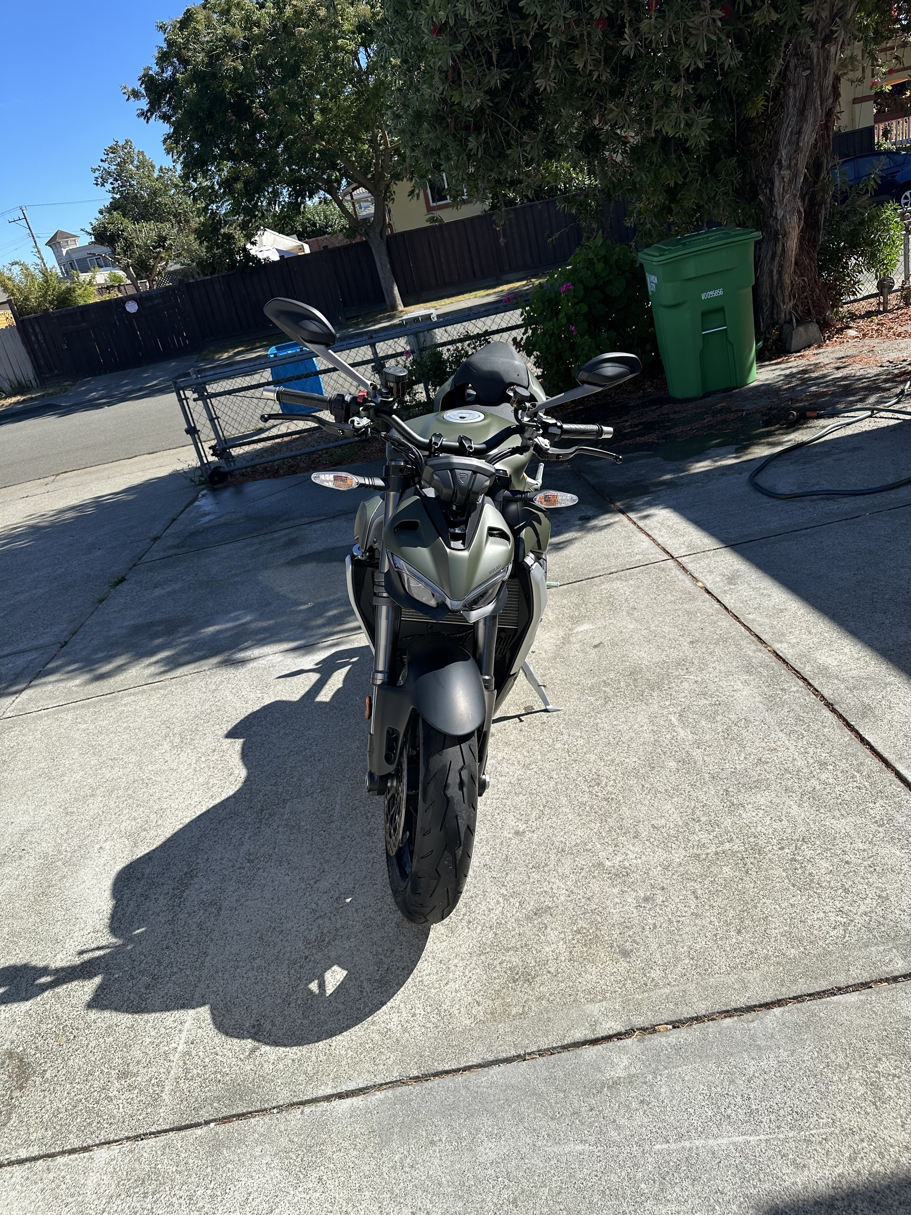 2023 Ducati STREETFIGHTER V2 in union city CA