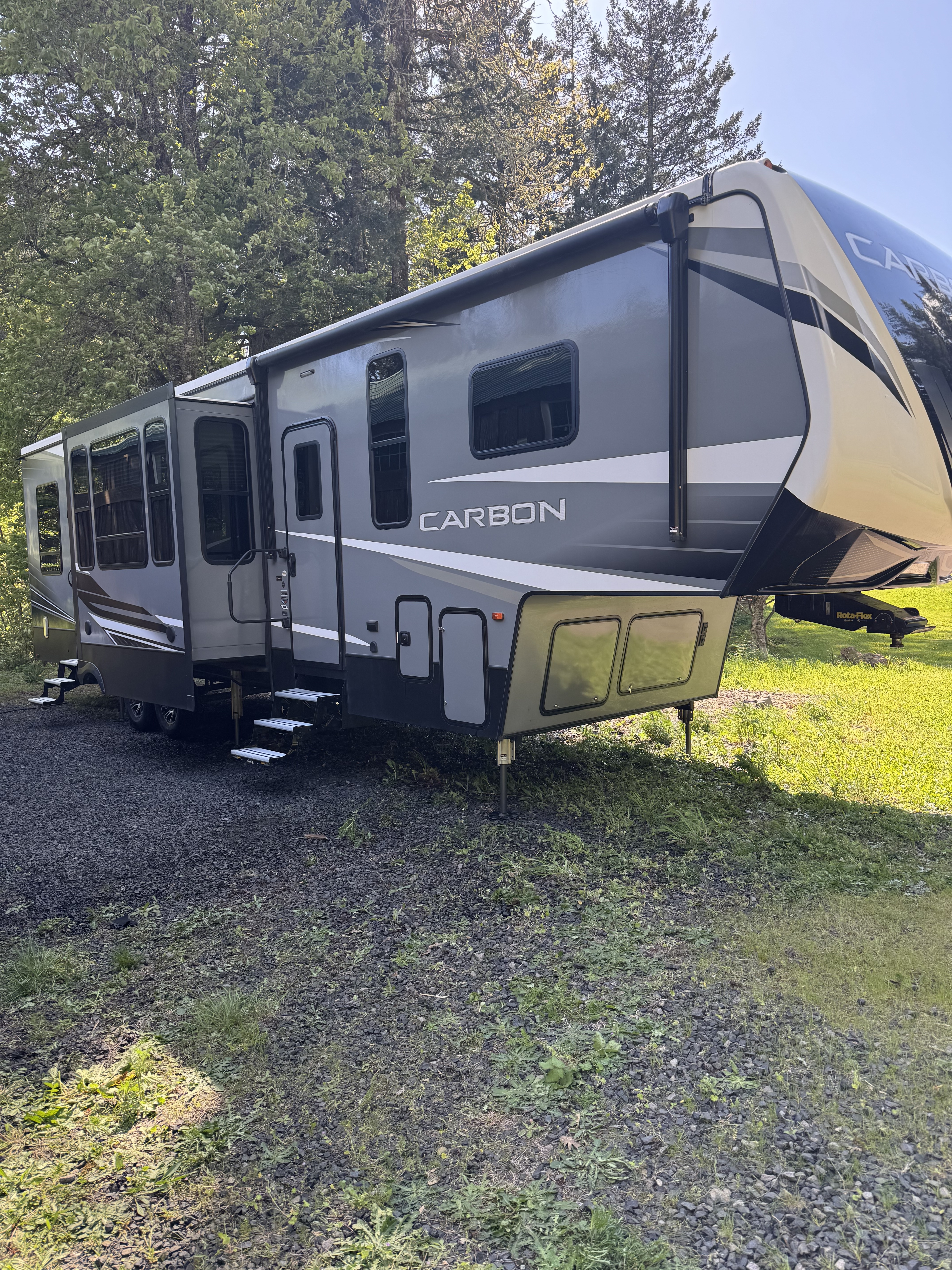 2020 Keystone CARBON 348 RV