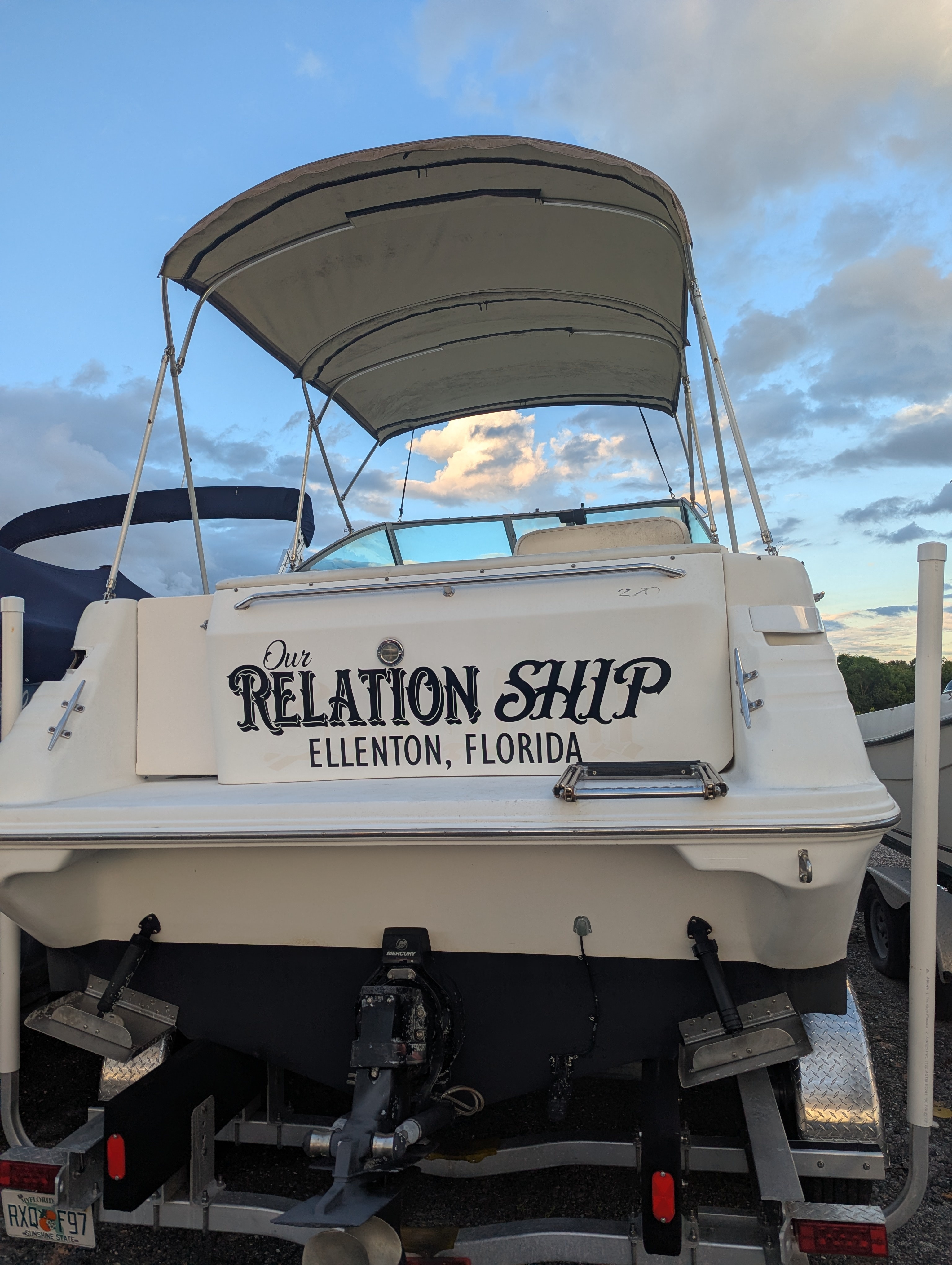 1999 Sea Ray 270 Sundancer in ellenton FL