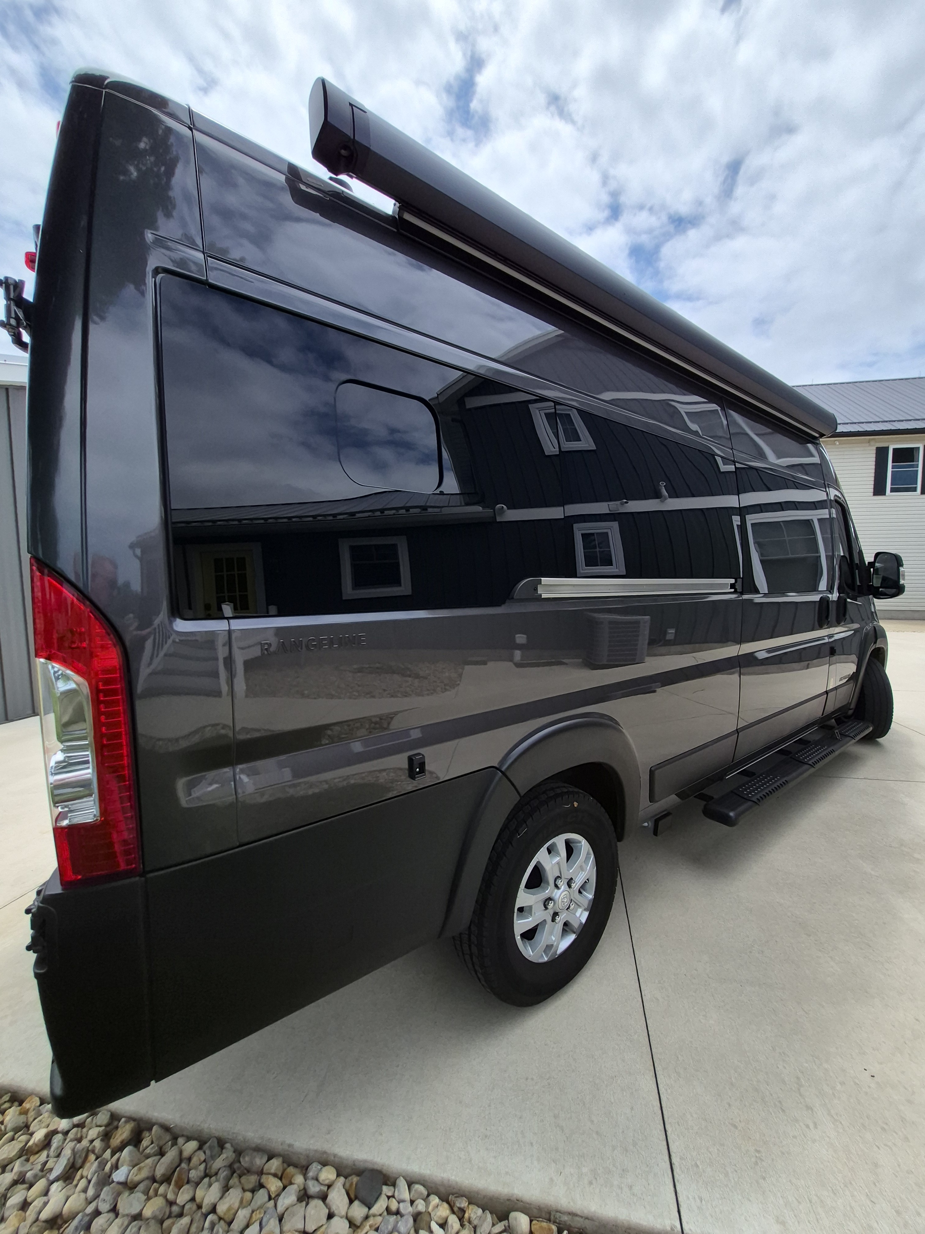 2024 Airstream RANGELINE BASE in port clinton OH