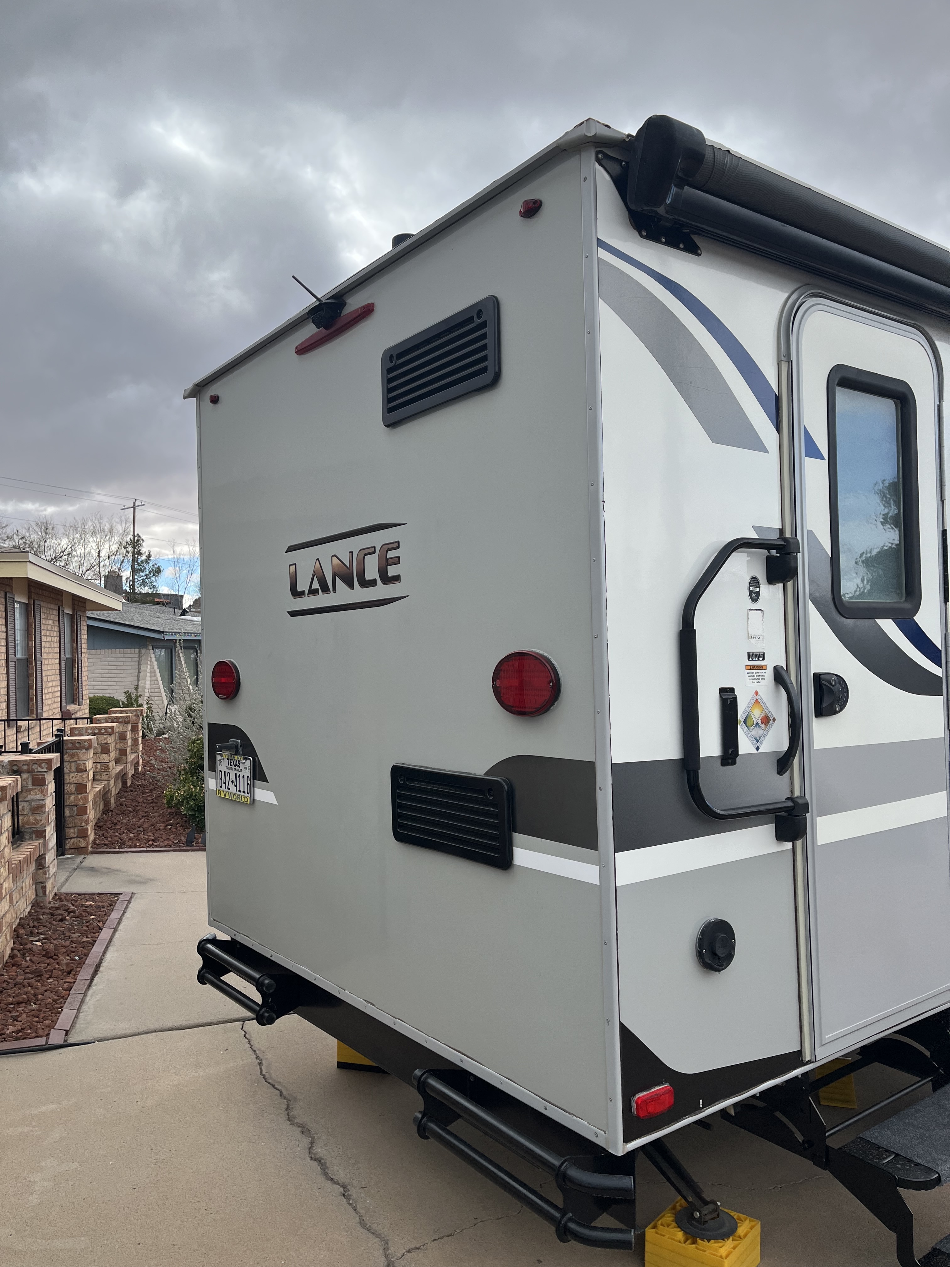 2020 Lance 1475 TRAVEL TRAILER S in el paso TX