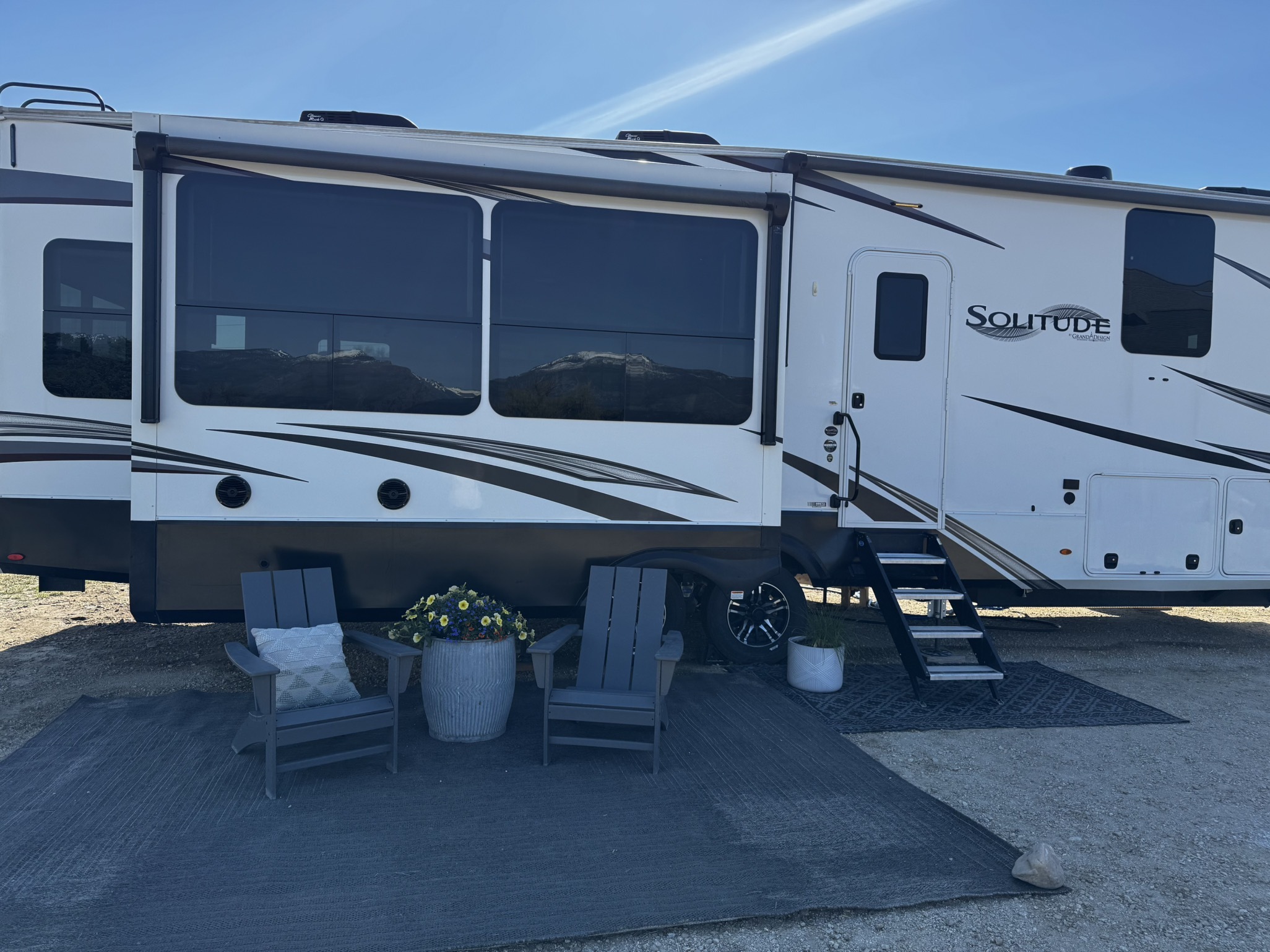 2022 Grand Design SOLITUDE 378MBS RV