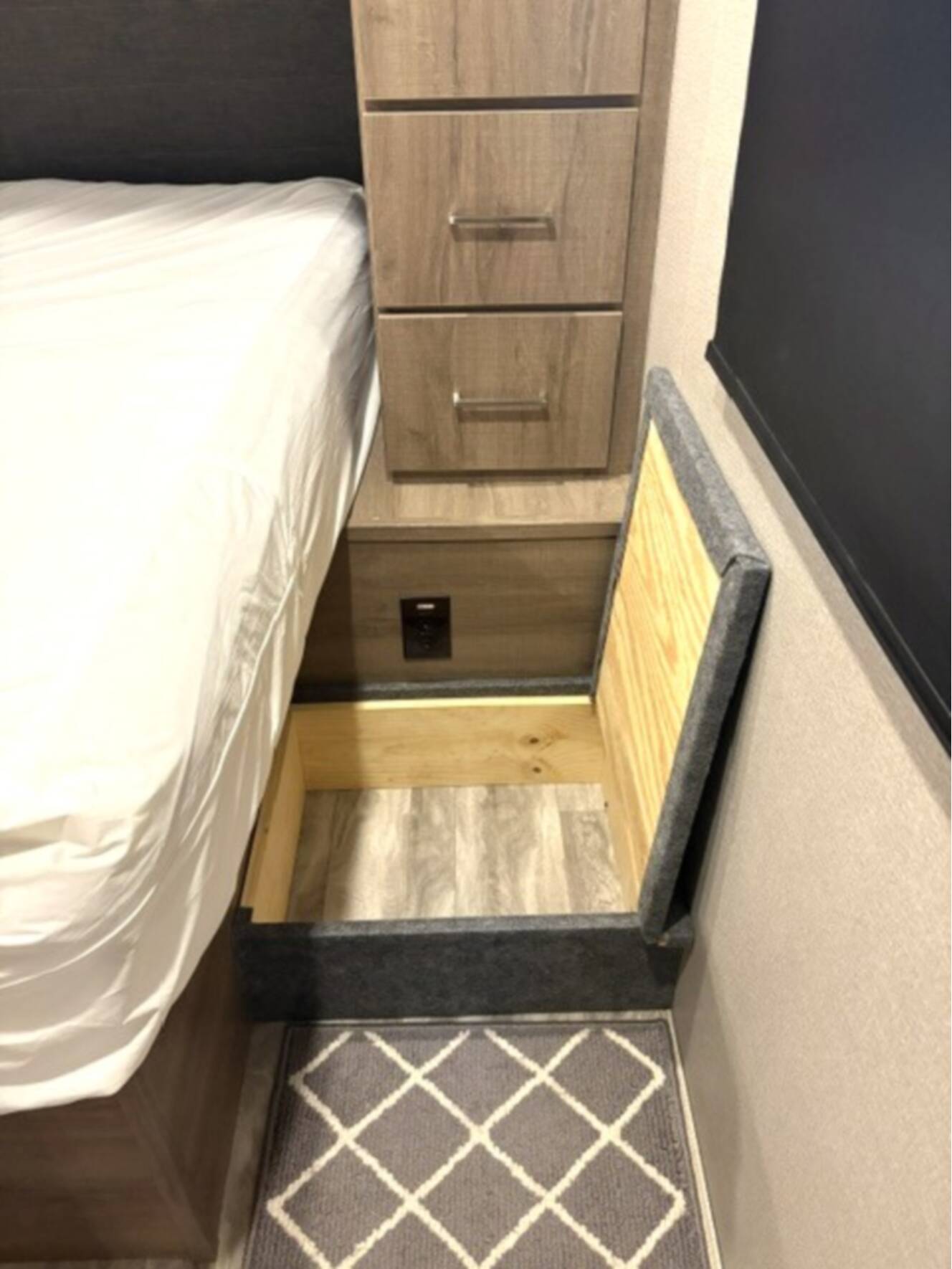 A photo of this 2023 Grand Design IMAGINE 2670MK