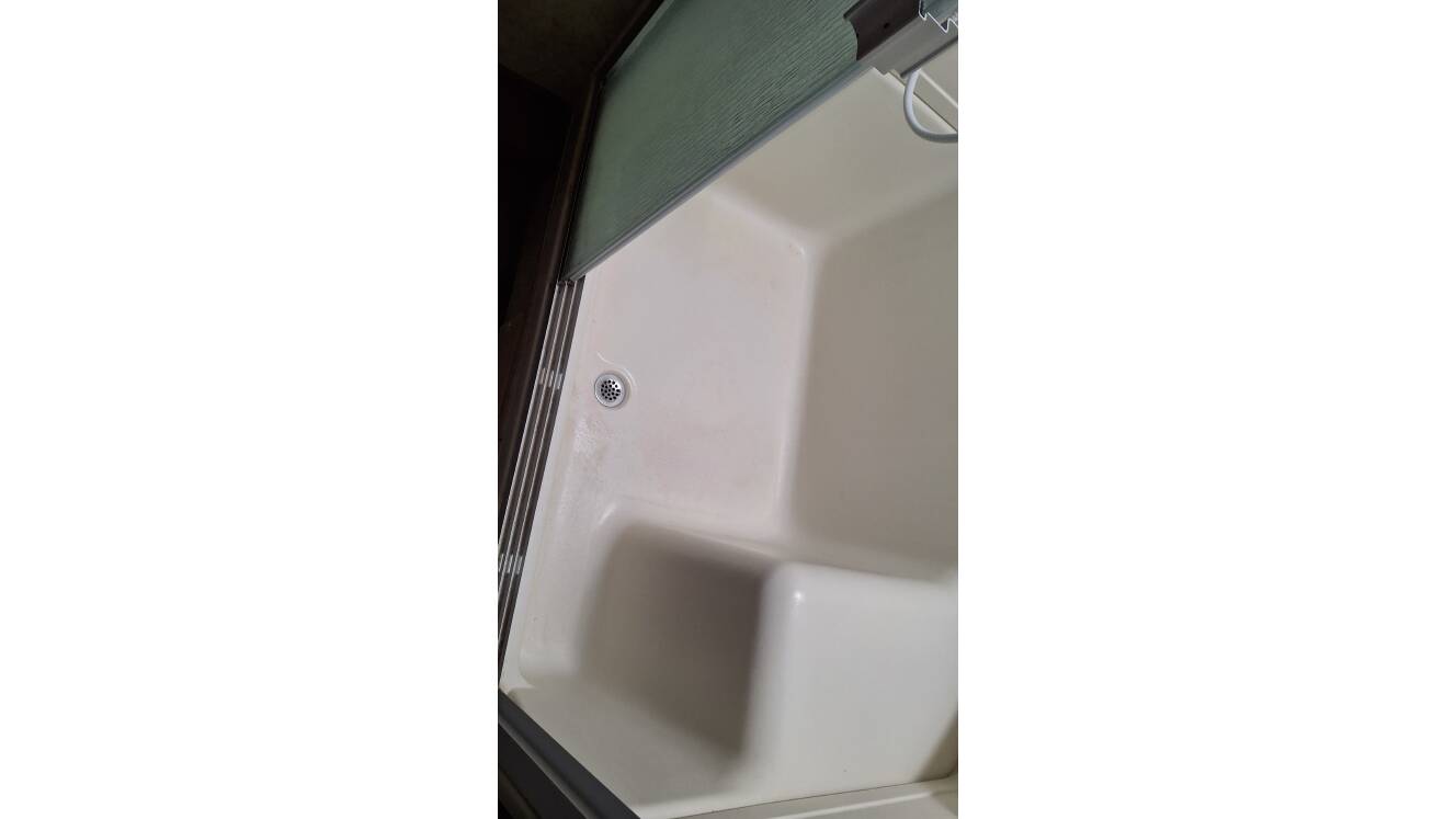 A photo of this 2017 Jayco JAY FLIGHT 40RLTS